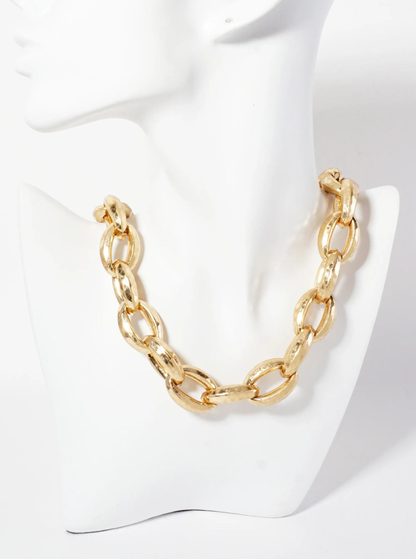 25mm Textured Hollow Oval Chain Statement Necklace