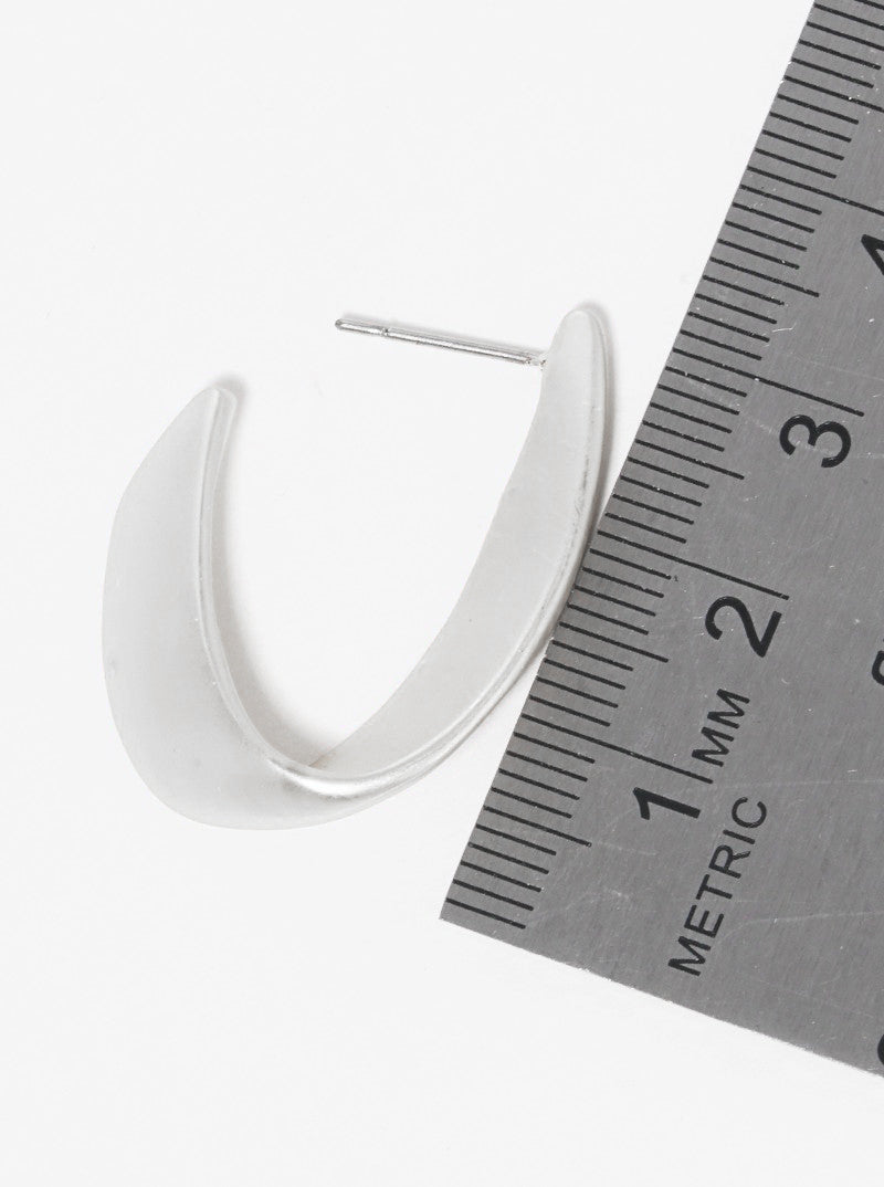 25mm Twist Oval Metal Hoop Earrings
