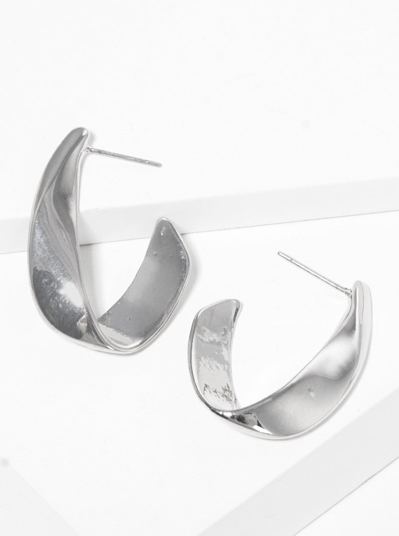25mm Twist Oval Metal Hoop Earrings