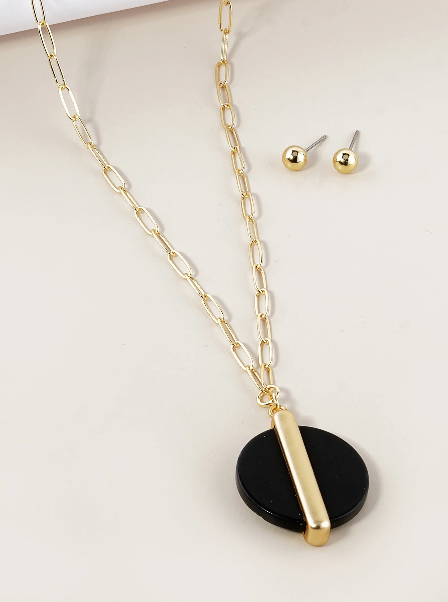 28 Inch Long Equal Half Semiprecious Stone Pendant Necklace