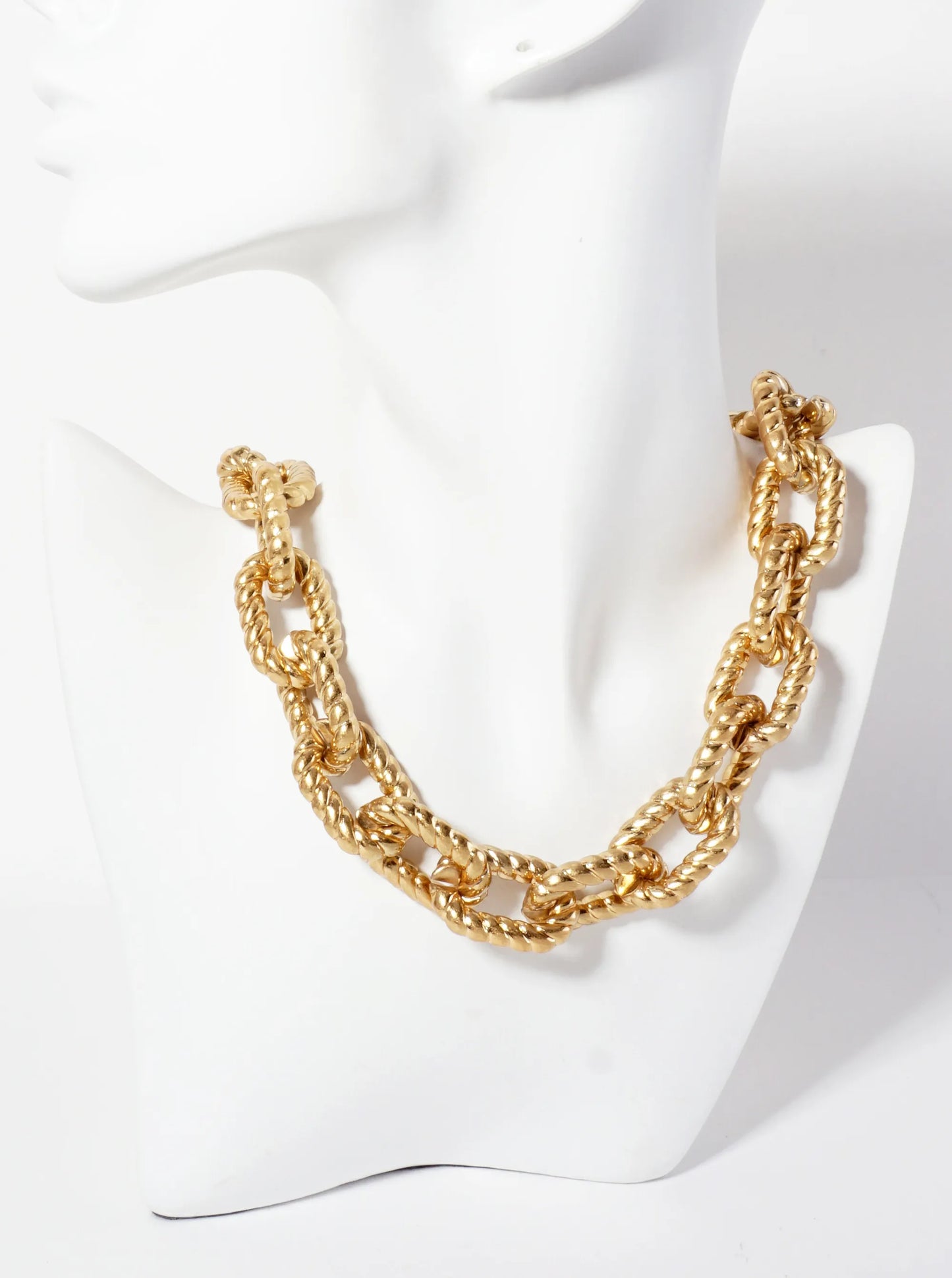 28mm Cable-Texture Hollow Oval Chain Statement Necklace
