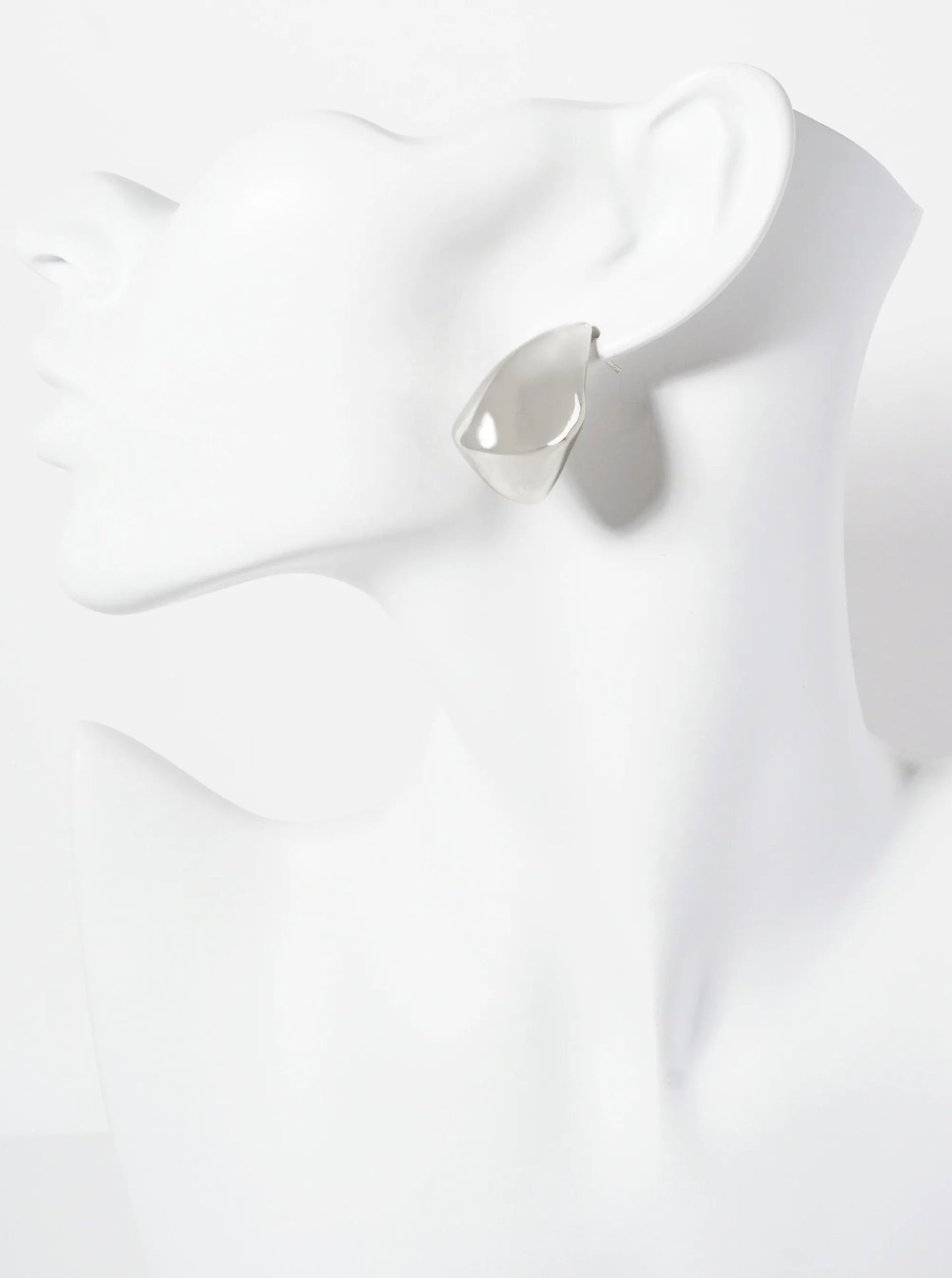 28mm Modern Hollow Teardrop Polished Brass 18K-Gold-Dipped Hoop Earrings