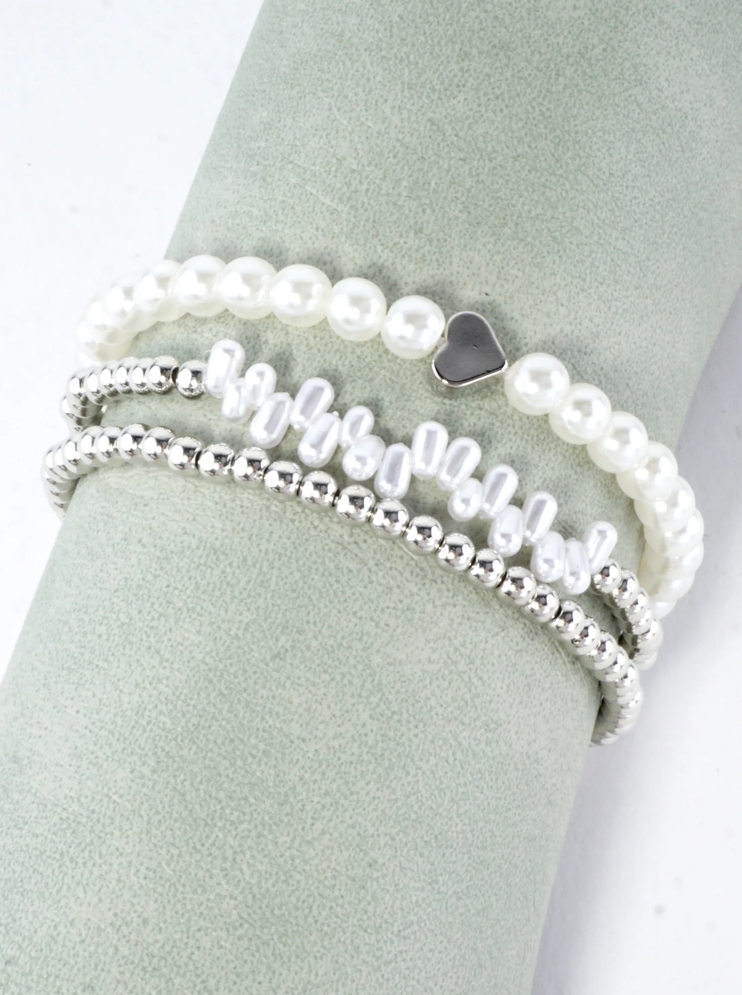 3 PC Set Heart And Pearl Stretch Bracelets