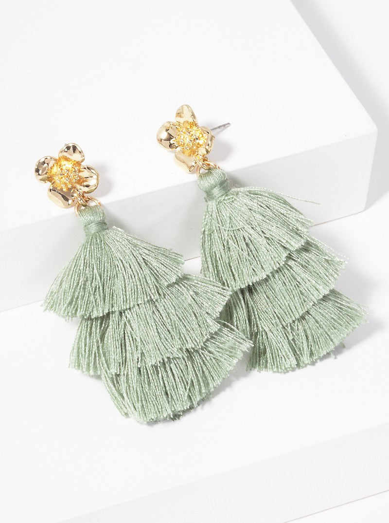 3-tier Thread Layered Fringe Tassel Drop Flower Post Dangle Earrings