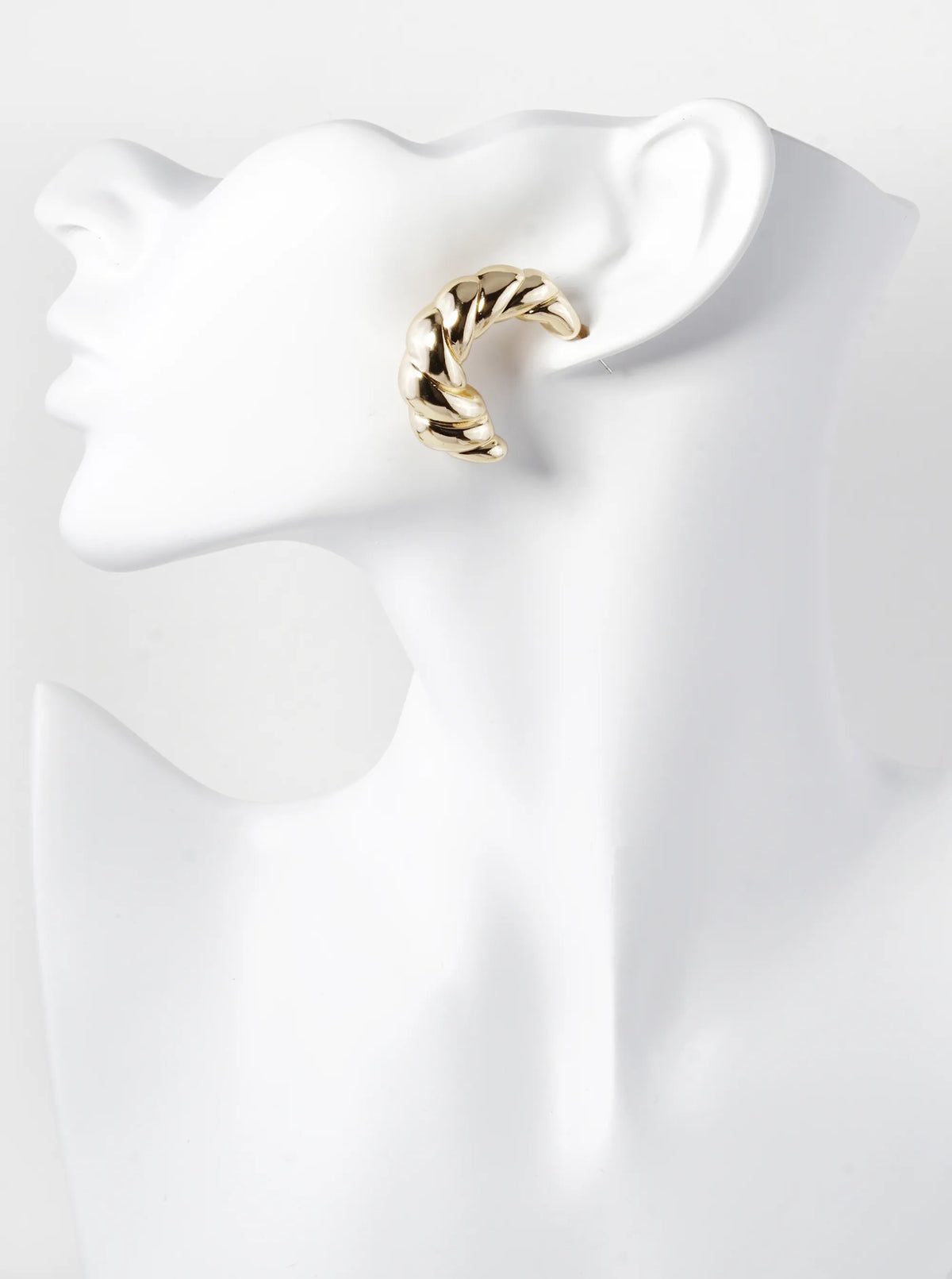 30mm Hollow Metallic Open Croissant Hoop Earrings