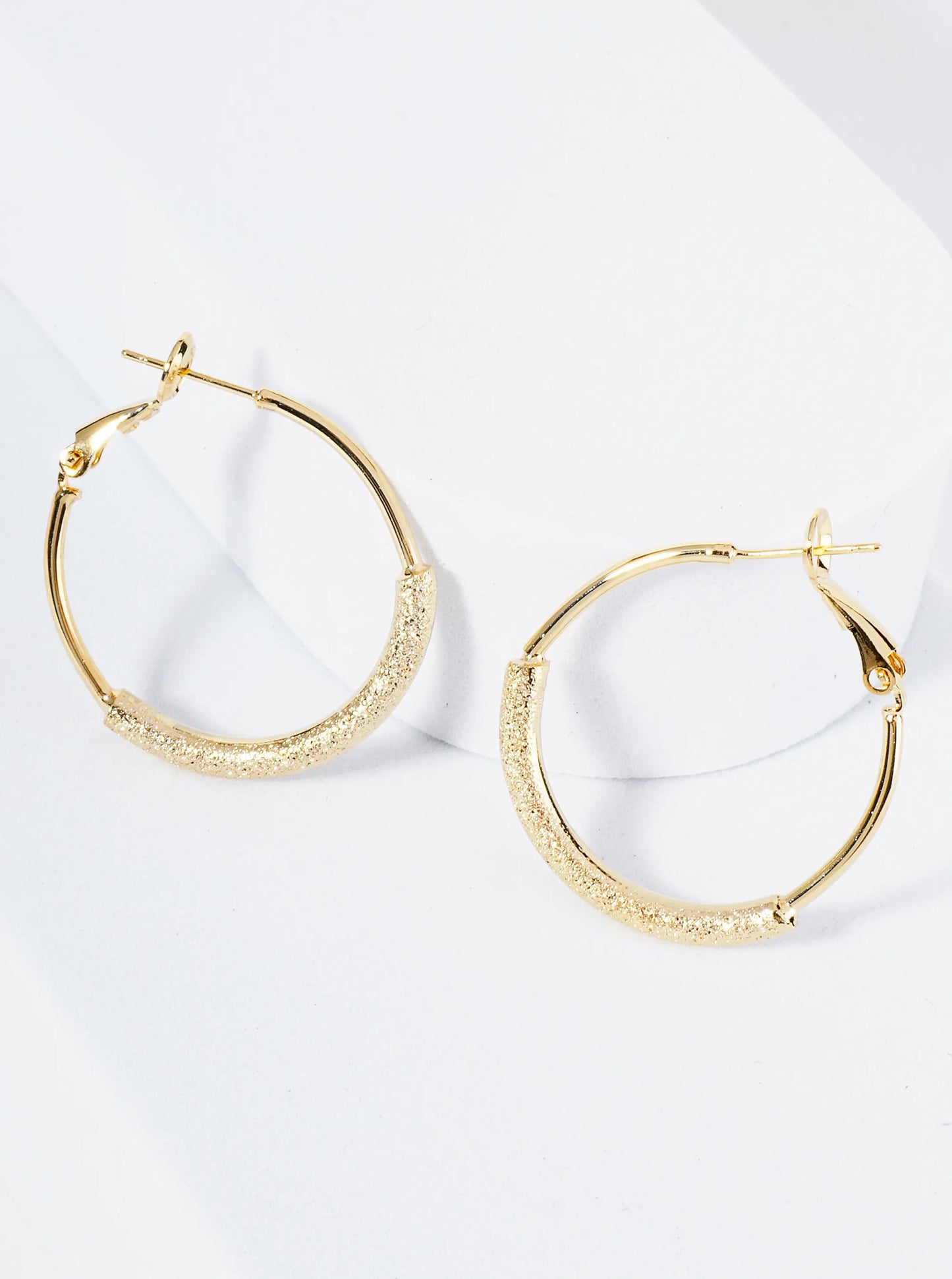 30mm Latch Back Hoop Earrings With Center Textured Accent