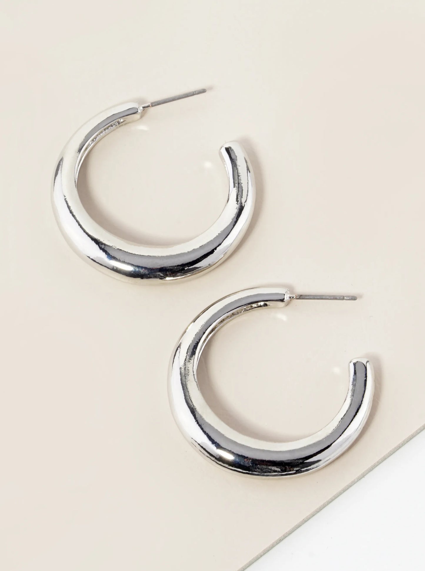 30mm Metal Tapered Open Hoop Earrings