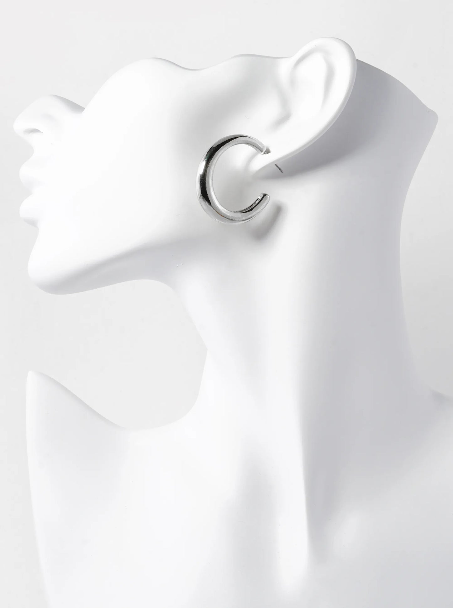 30mm Metal Tapered Open Hoop Earrings
