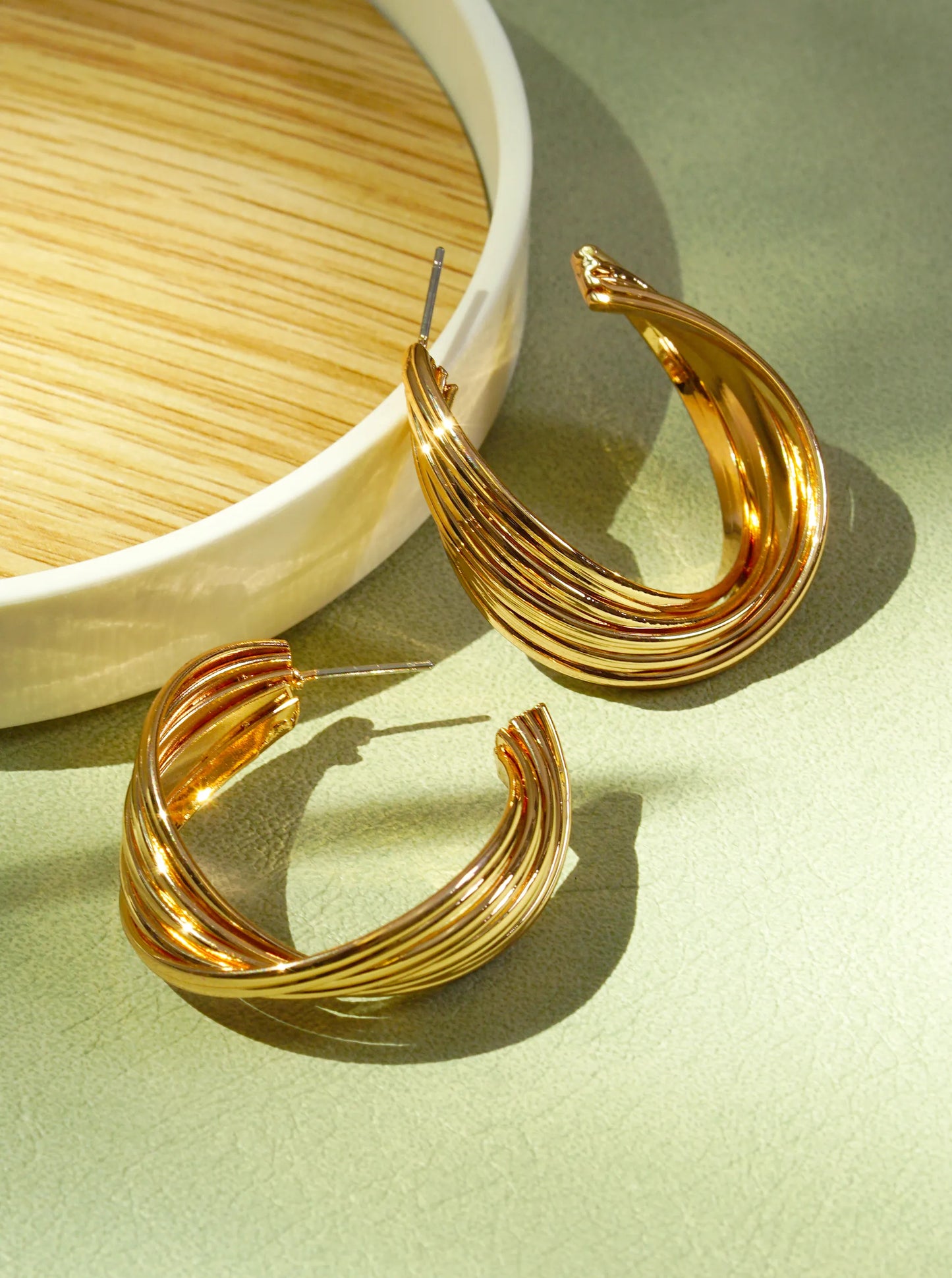 30mm Multiple Overlapping Hoop Earrings