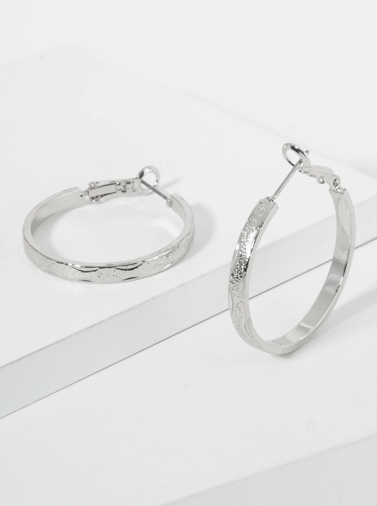 30mm Refined 14K-Gold-Dipped Texture Latch-Back Hoop Earrings