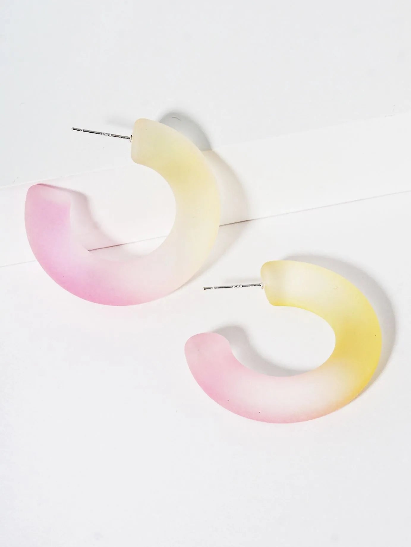 30mm Tie-dye Resin Hoop Earrings