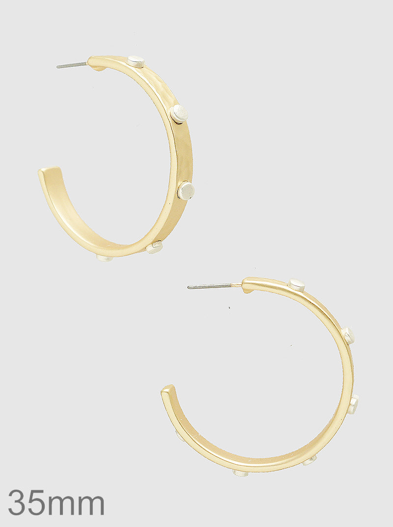 35MM BEADED HAMMERED METAL TWO TONE HOOP EARRINGS