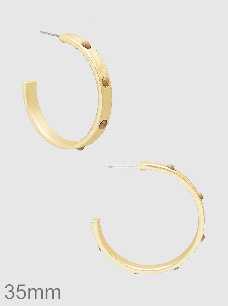 35MM BEADED HAMMERED METAL TWO TONE HOOP EARRINGS