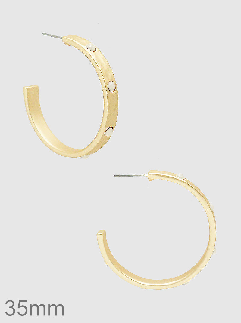35MM BEADED HAMMERED METAL TWO TONE HOOP EARRINGS