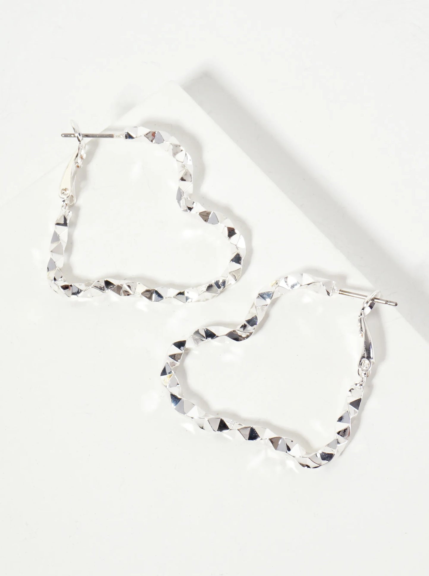 35mm Angular Metal Heart-Shaped Latch-Back Hoop Earrings