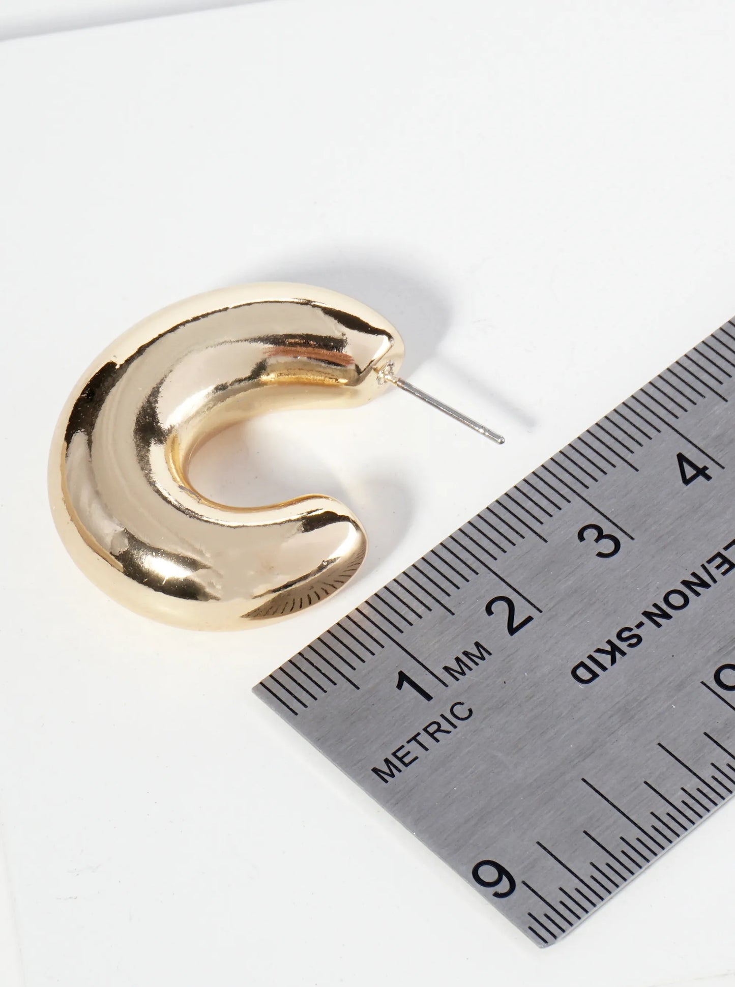 35mm Hollow Metallic Oval Shape Bold Chunky Hoop Earrings