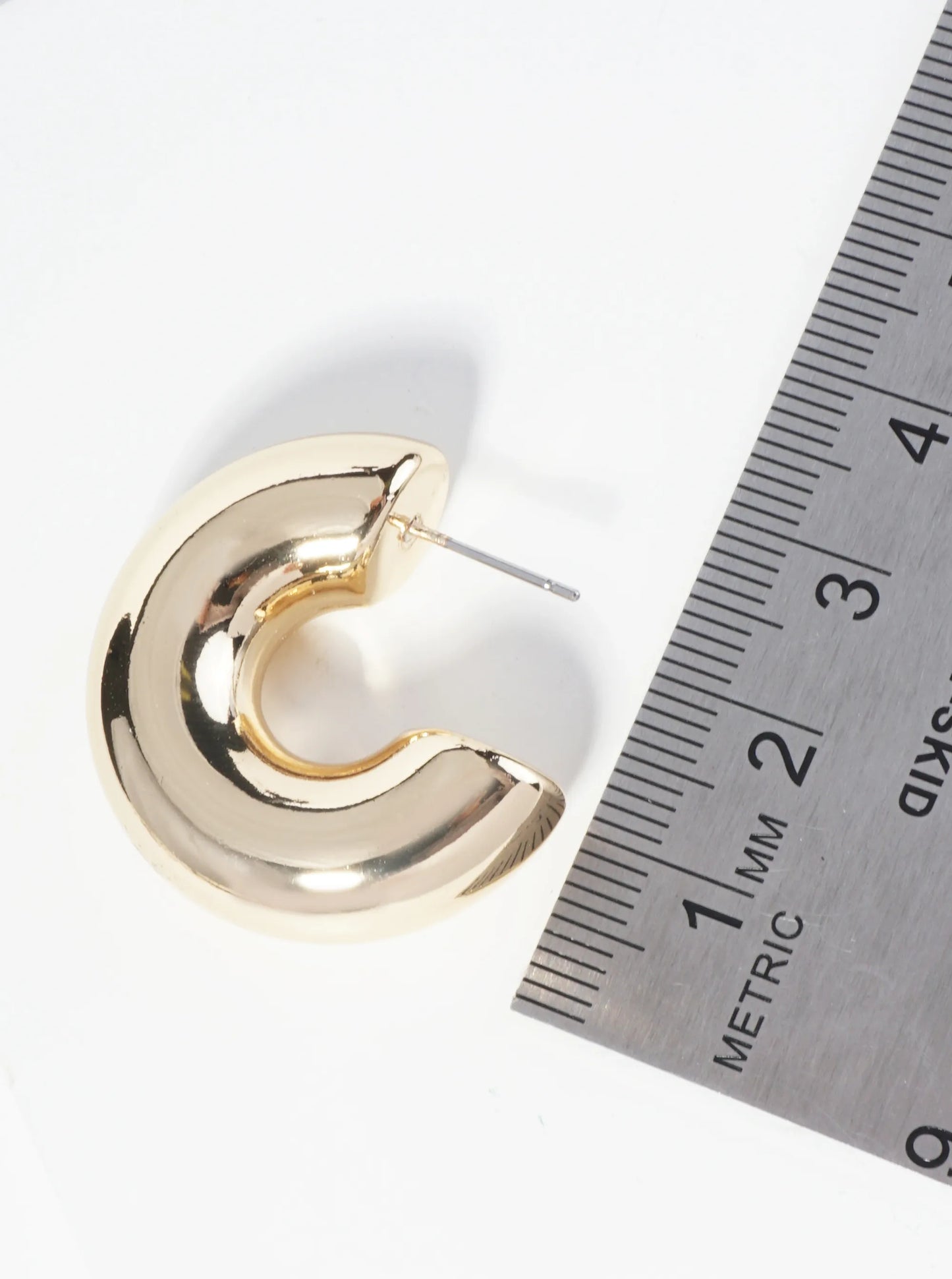 35mm Lightweight Metallic Hollow Hoop Earrings