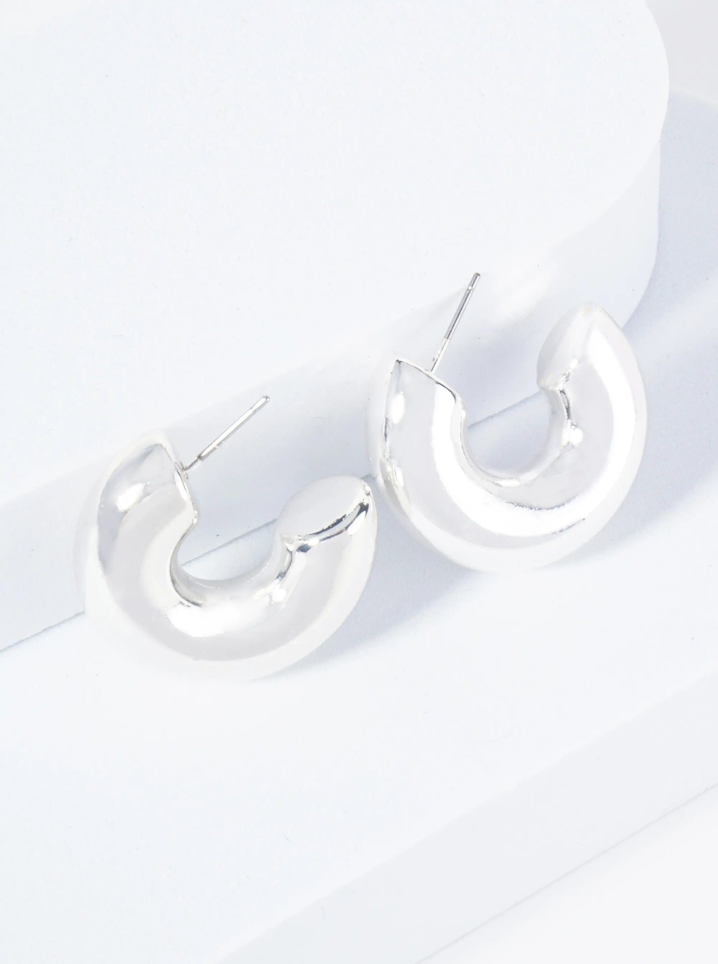 35mm Lightweight Metallic Hollow Hoop Earrings
