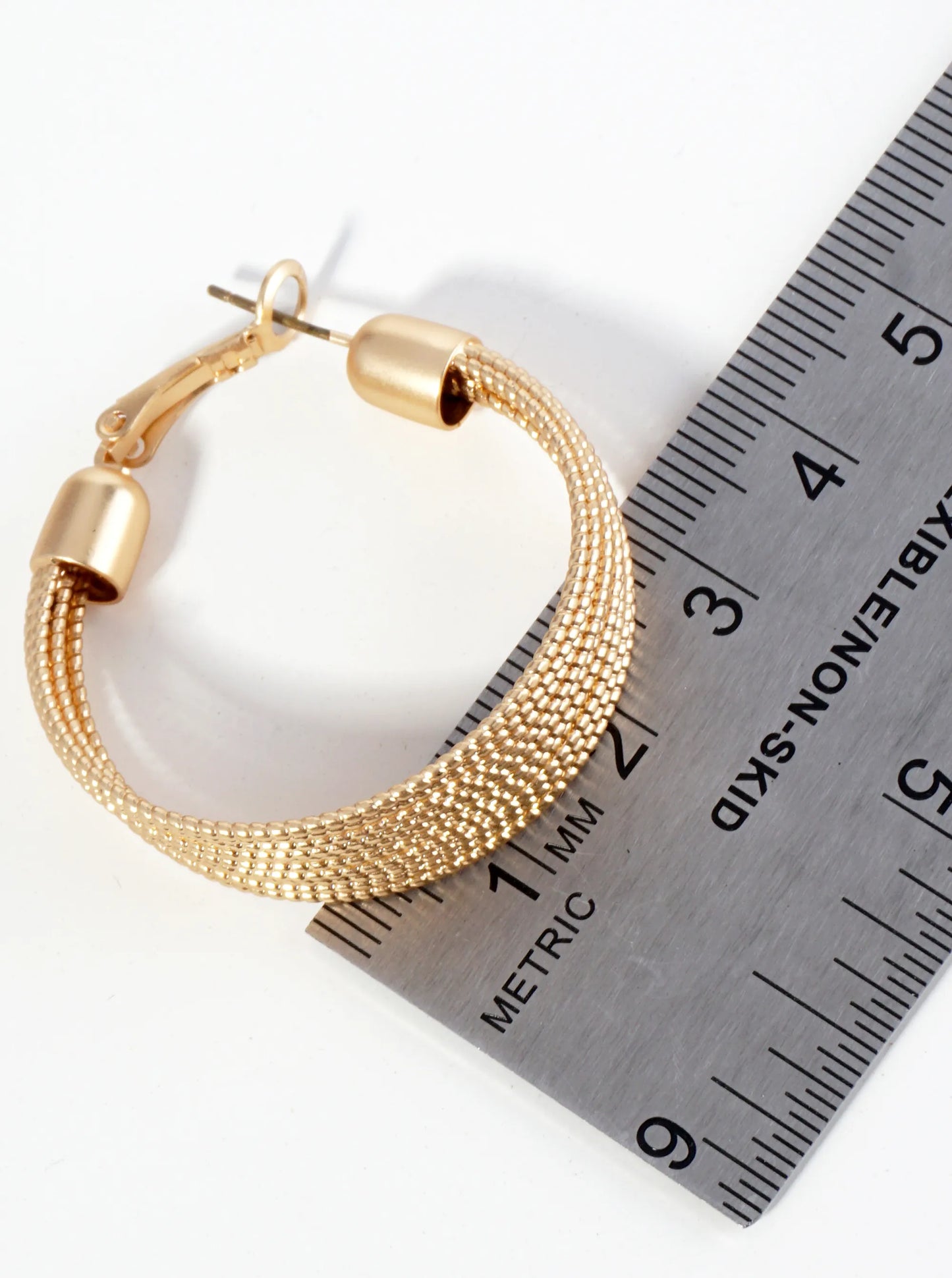 35mm Metal Textured Wire Hoop Earrings