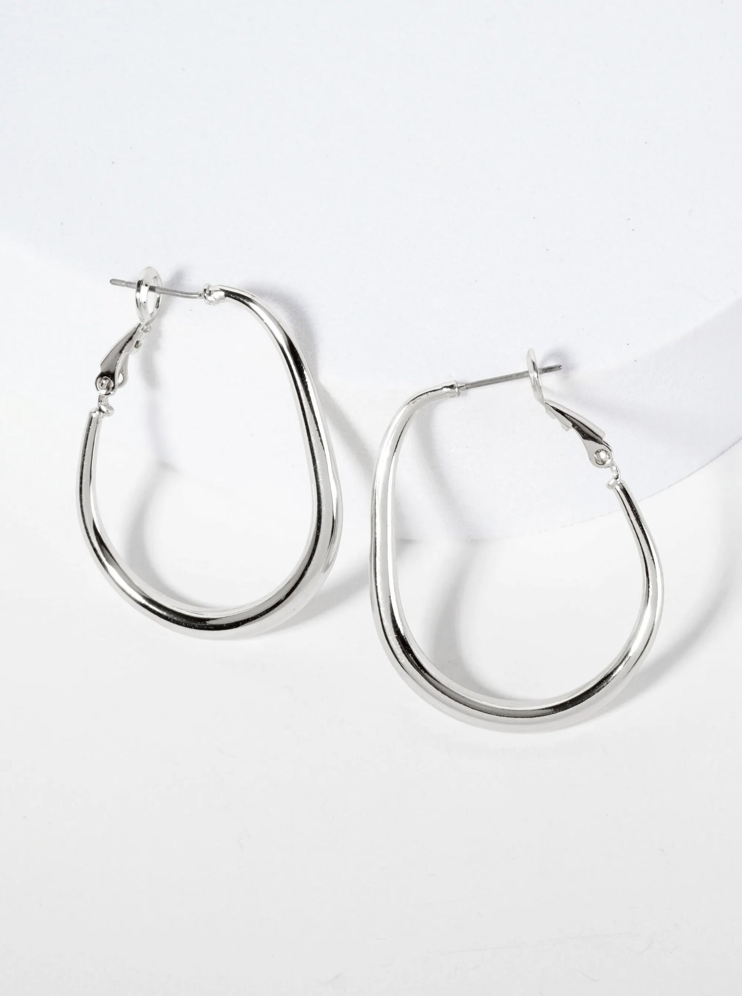 35mm Polished Brass Tapered Oval-Shaped Latch Back Hoop Earrings