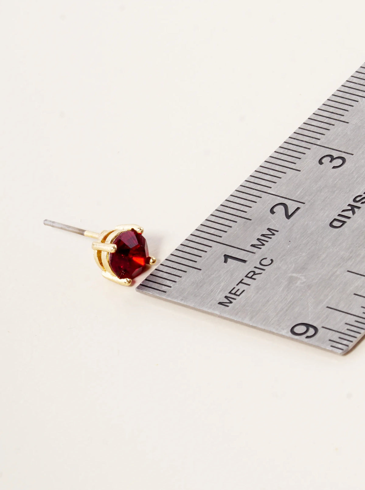 4-Prong 6mm Birthstone Stud Earrings - Gold