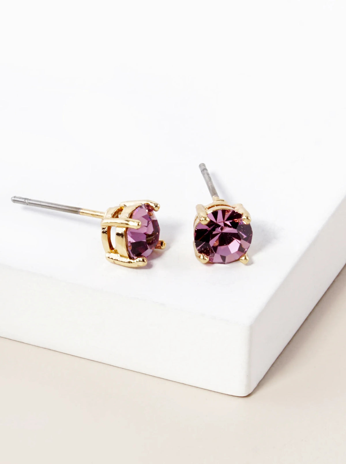 4-Prong 6mm Birthstone Stud Earrings - Gold
