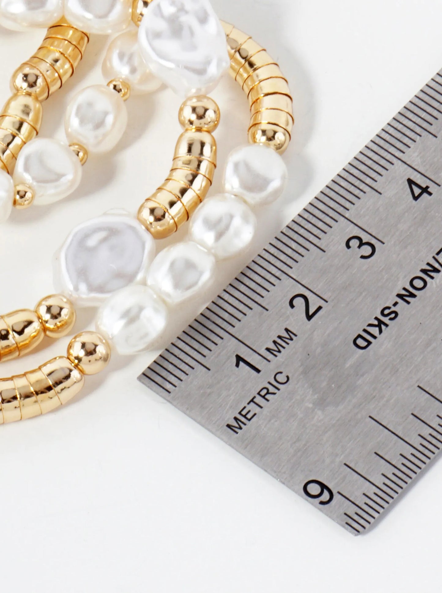5-PC-Set Pearl And Metal Beaded Stackable Stretch Bracelet