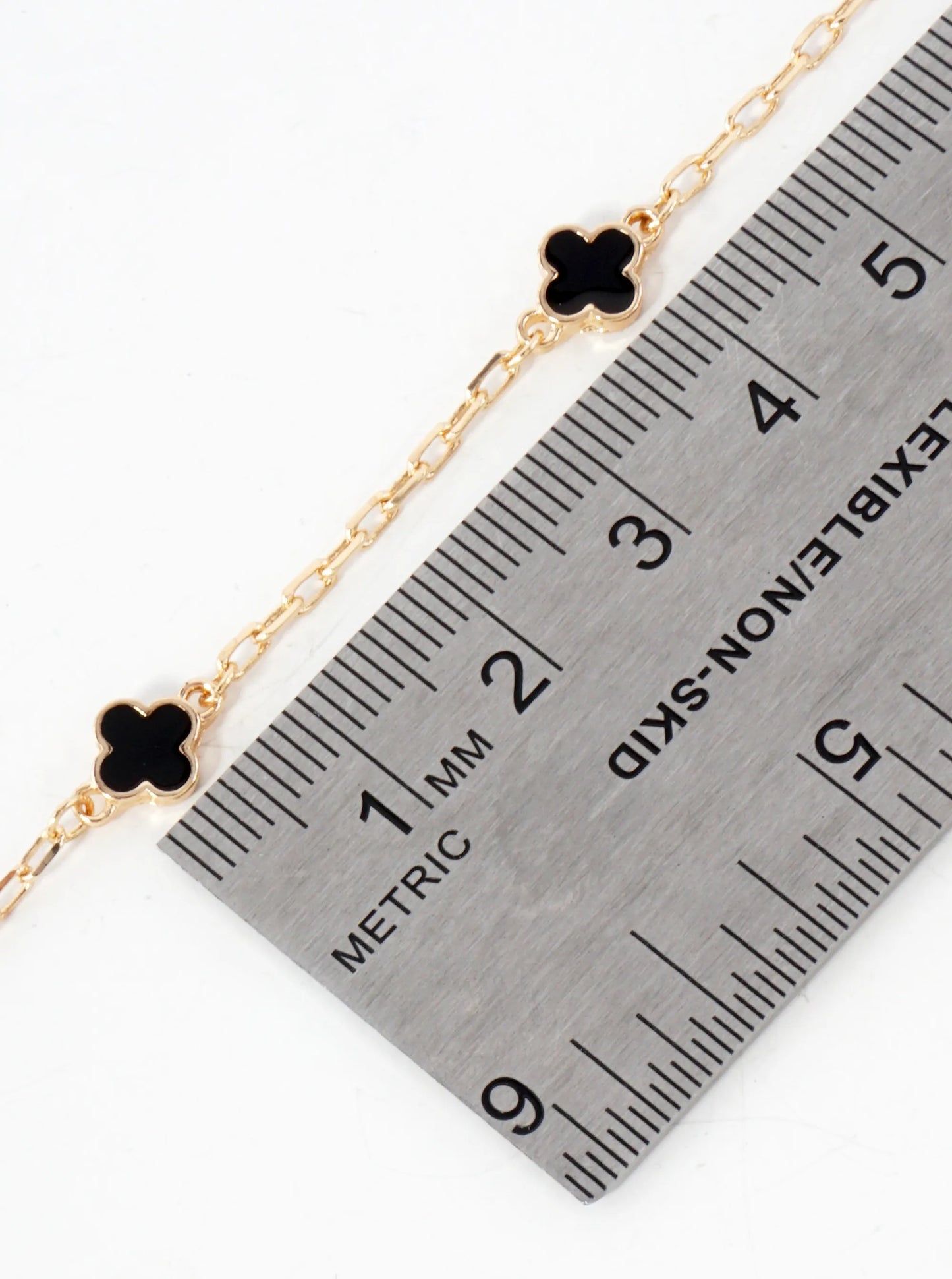 6mm Enamel Seven Quatrefoil 15-Inch Station Choker Necklace