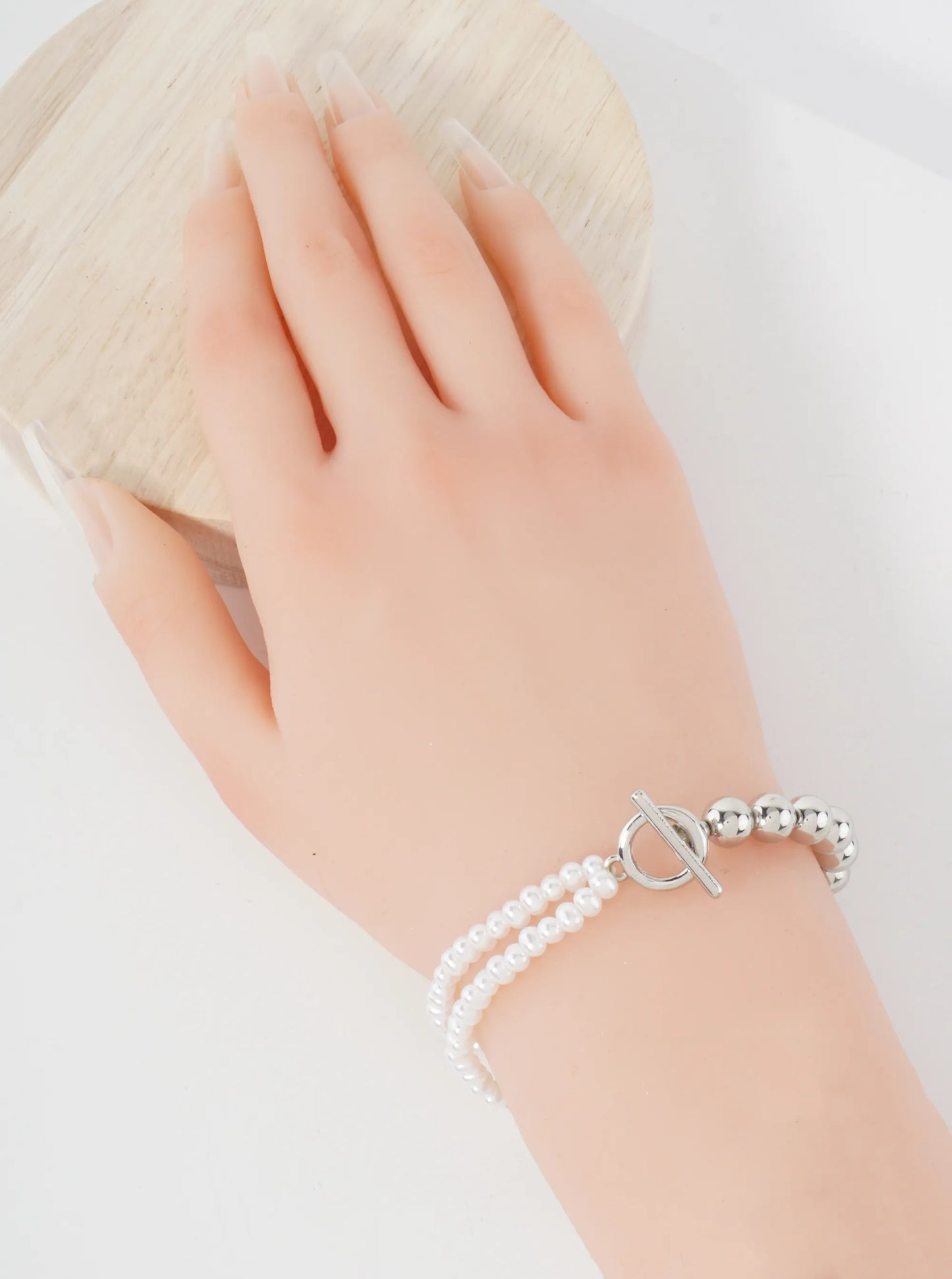 7mm Metallic-Bead 4mm Pearl-Bead Toggle-Closure Stretch Bracelet