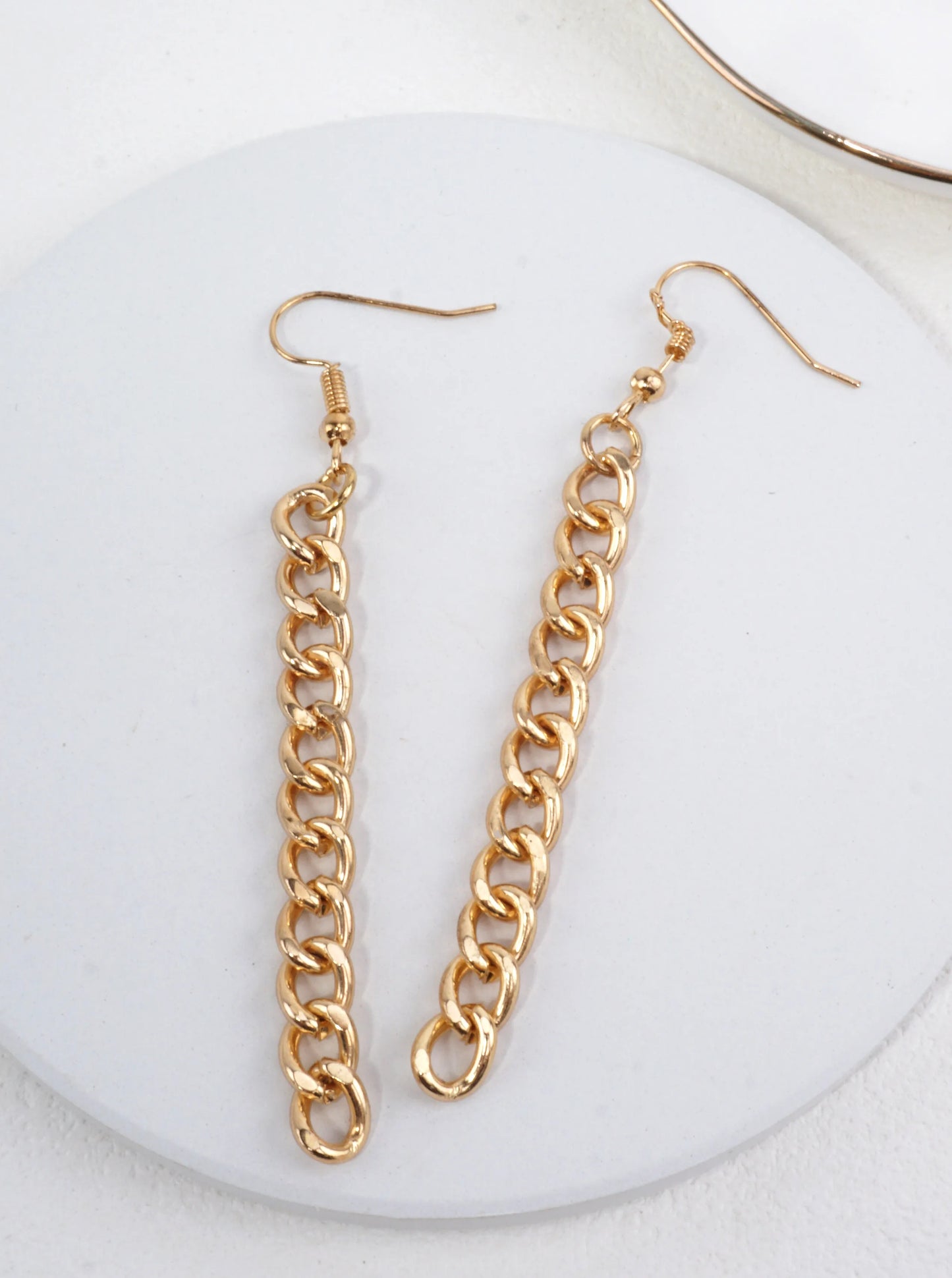 Modern Polished Chain Link Dangle Earrings