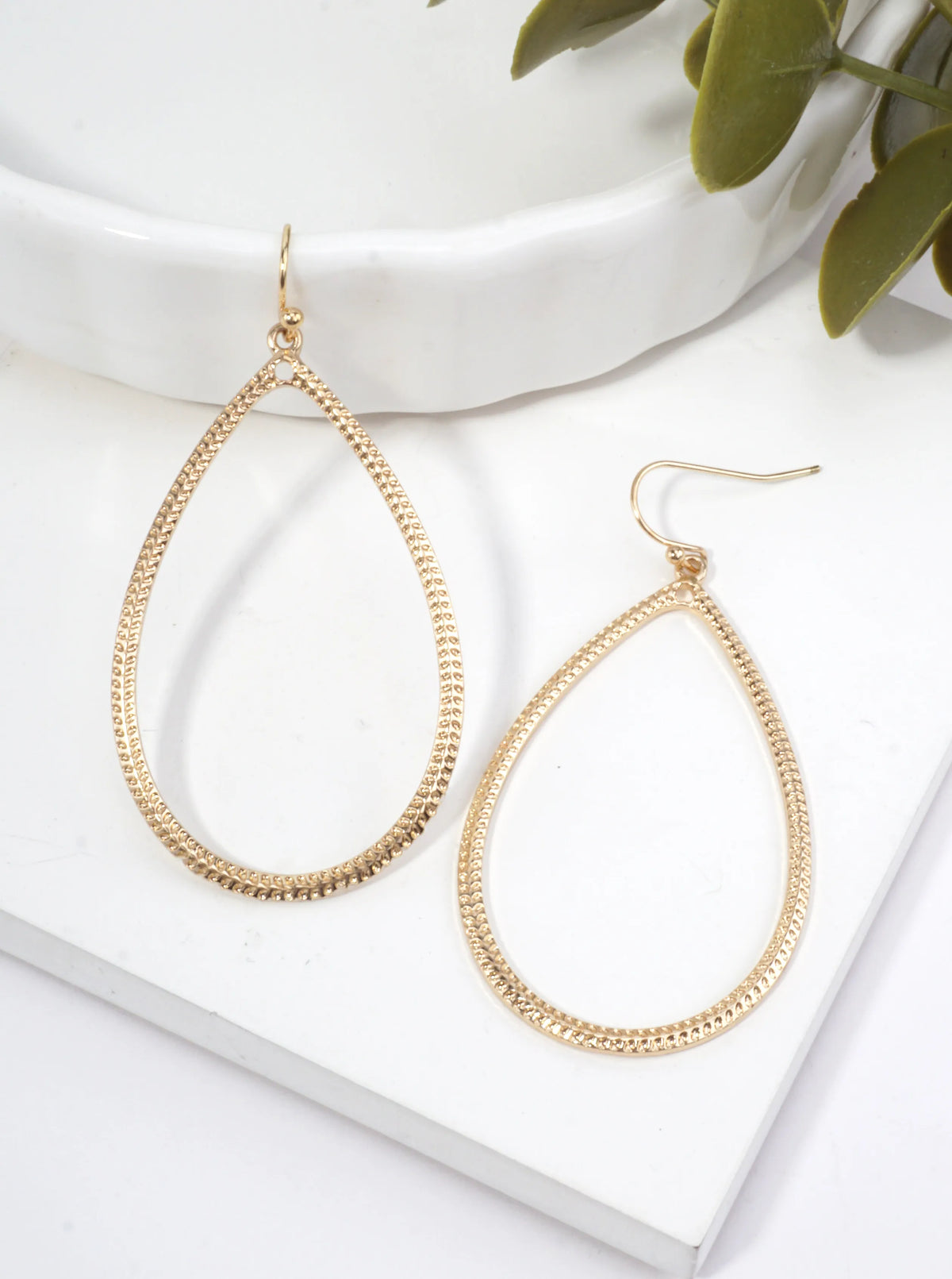 Elegant Hammered Dangle Teardrop Earrings