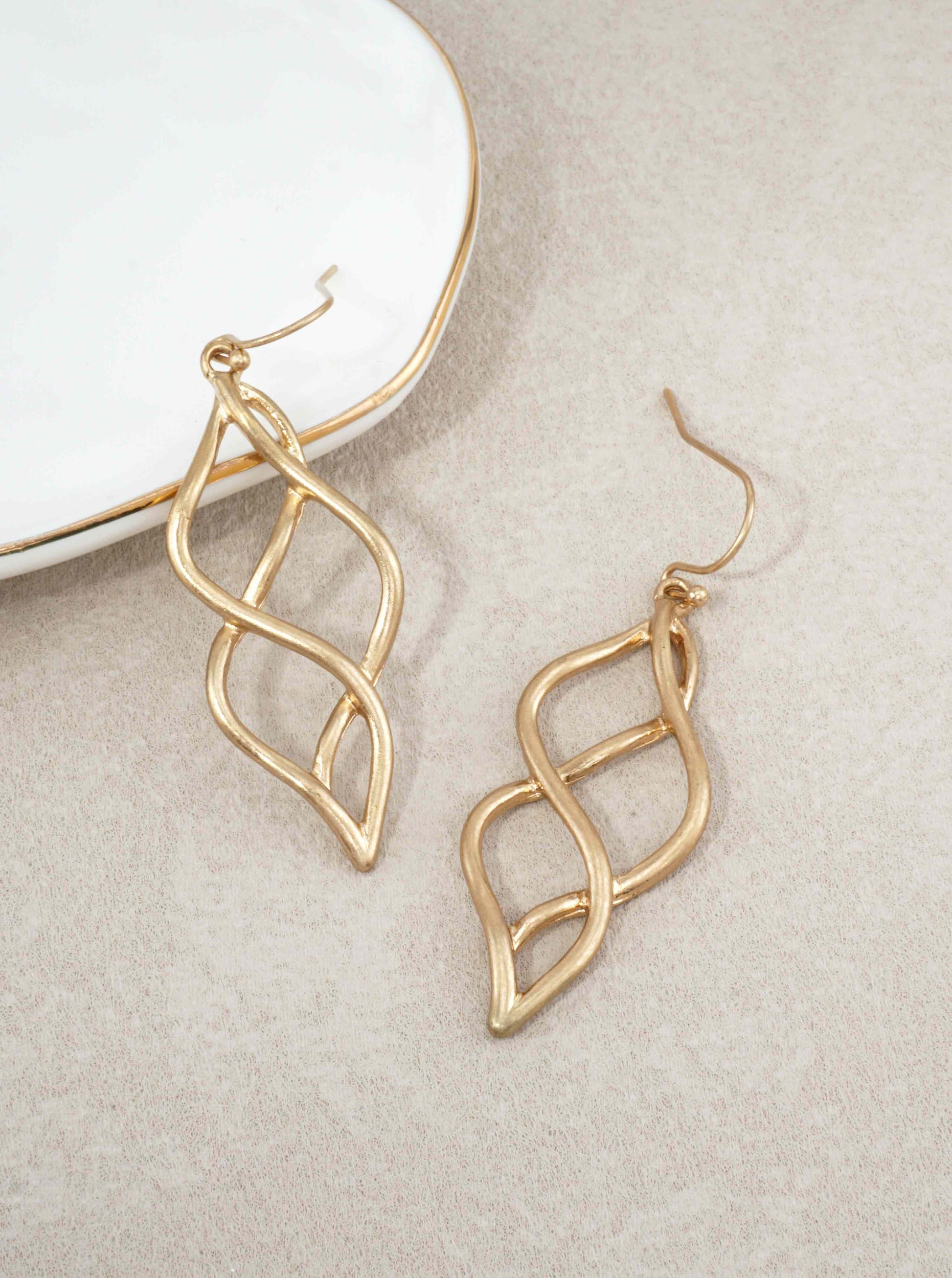 Abstract-Leaf-Brushed-Dangle-Drop-Earrings-33-HE2430-WG-0-AJ3HBS20065526K1009.jpg