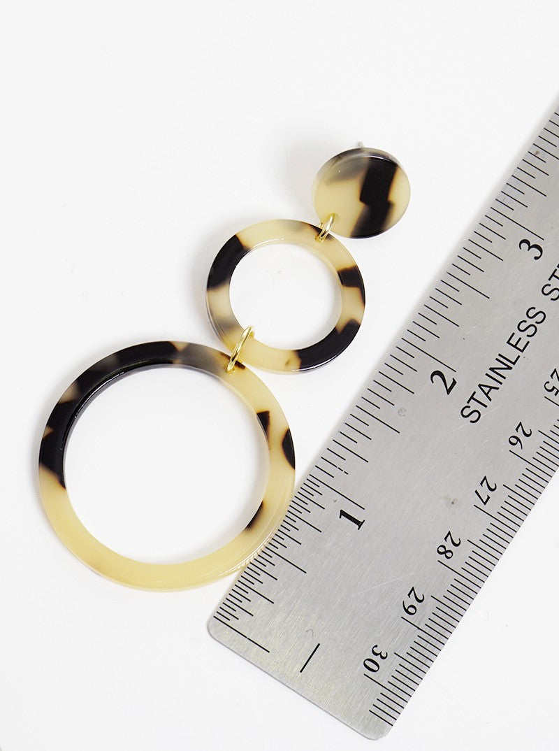 Acetate Linked Graduated Circles Dangle Drop Earrings