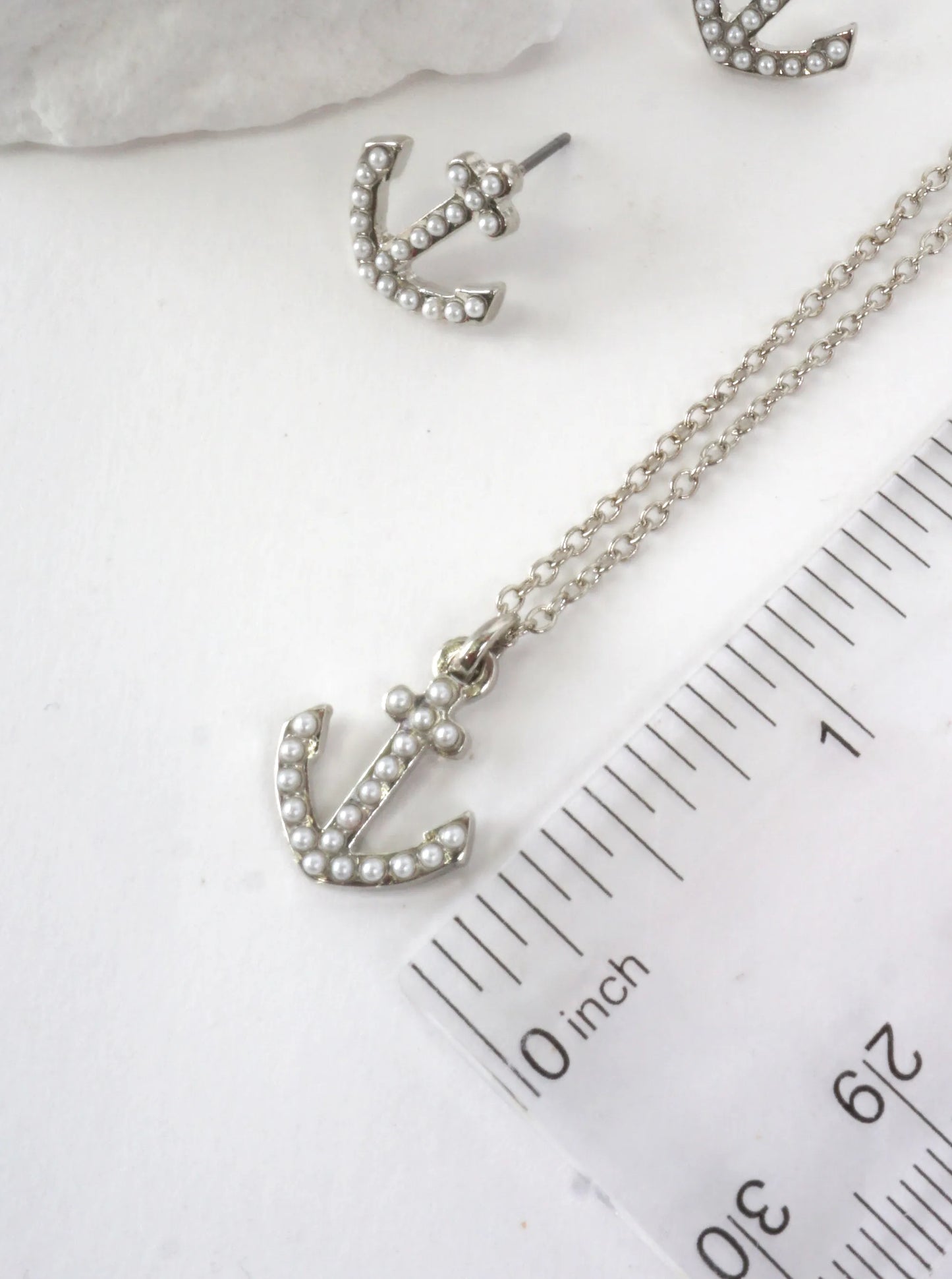 Anchor Pendant Textured Necklace