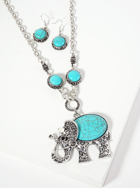 Animal-Theme Semi-precious Natural-Stone Elephant Pendant Necklace