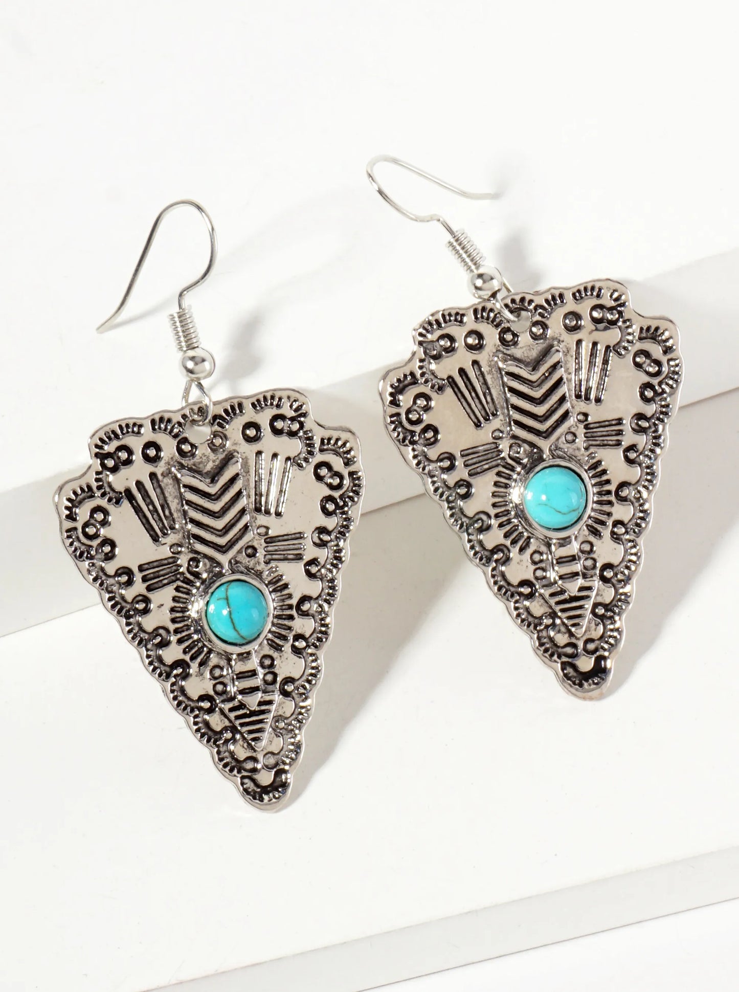 Arrow Pattern Engraved And Semi-Precious Natural-Stone At-the-Center Arrowhead Earrings