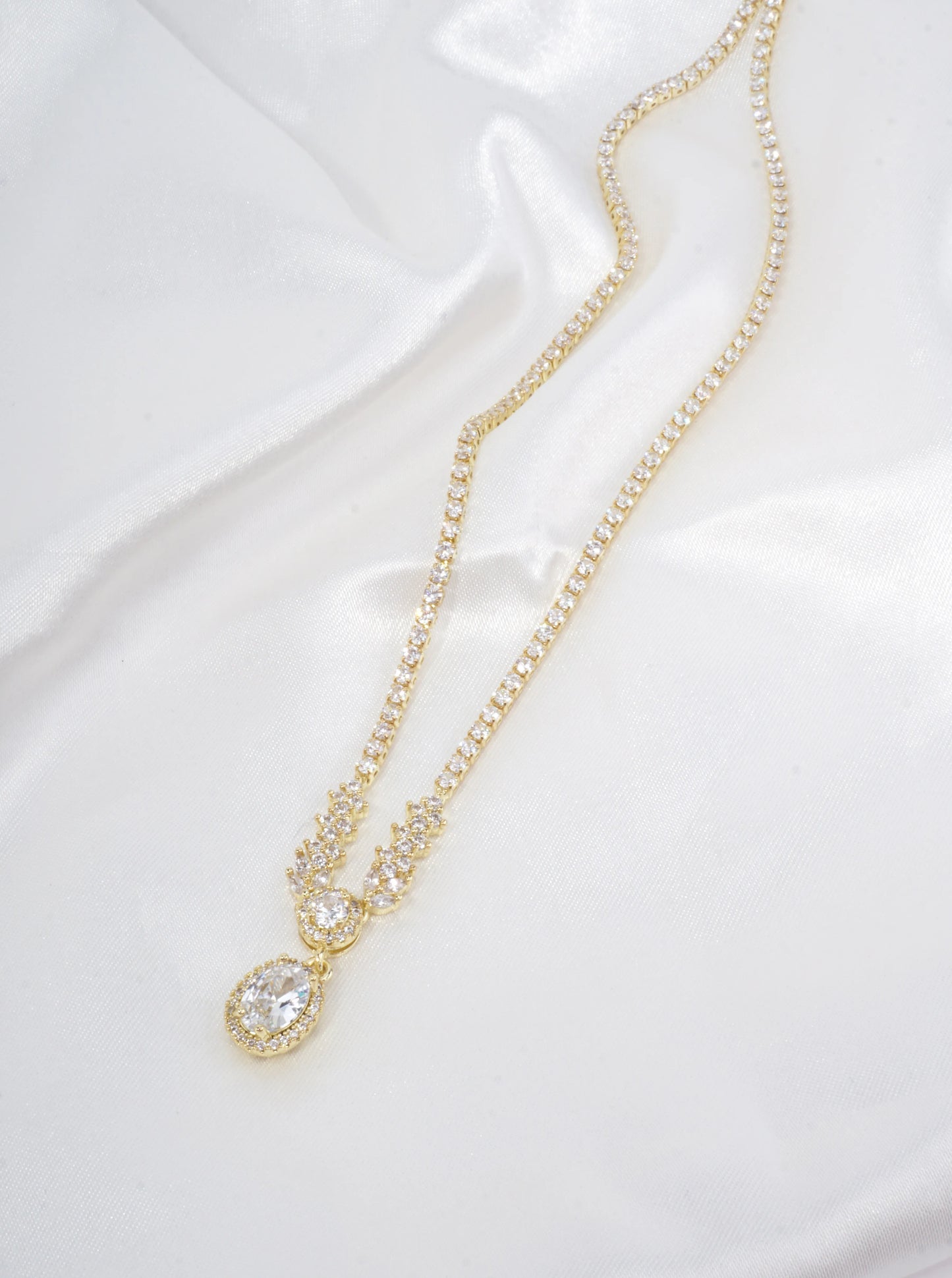 Artistic Oval Pave Tennis Necklace Design