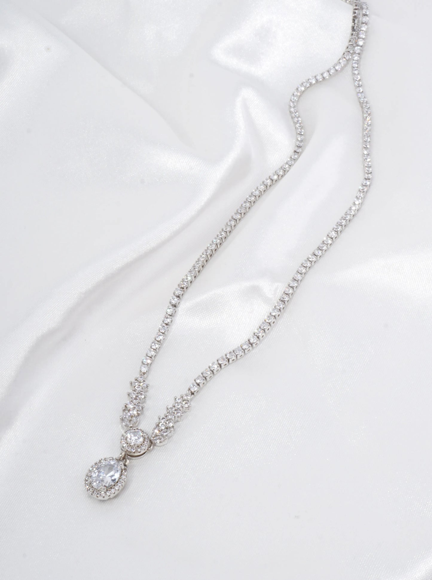 Artistic Oval Pave Tennis Necklace Design