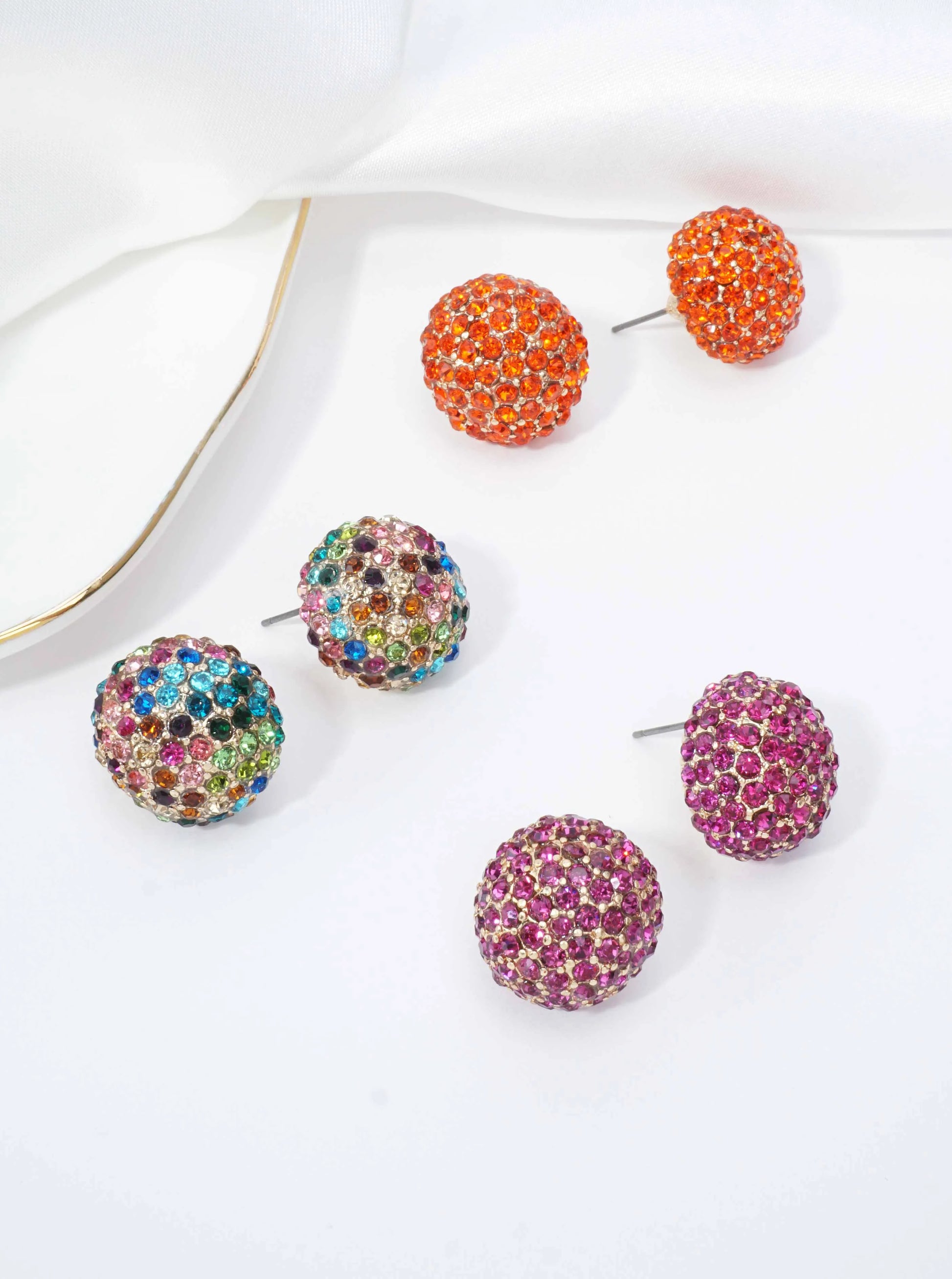 Artistic-Round-Pavé-Post-Back-Stud-Earrings--61-E2109-FU-1-B33SUX26064326K1102.jpg