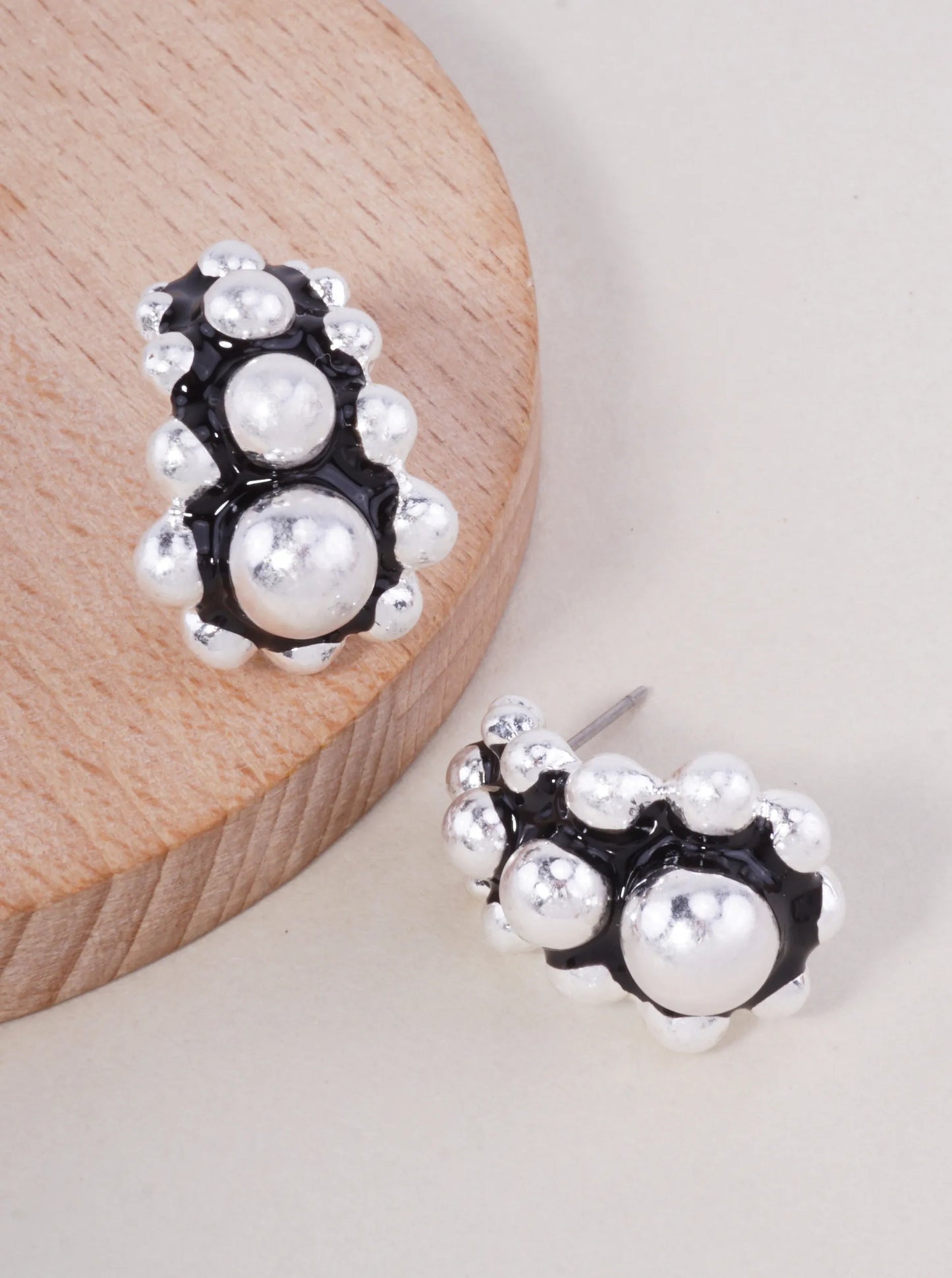 Ball-Beaded-Cluster-Half-Hoop-Earrings-149-SE1002-WSB-0-6U79QN29070326K1006.jpg