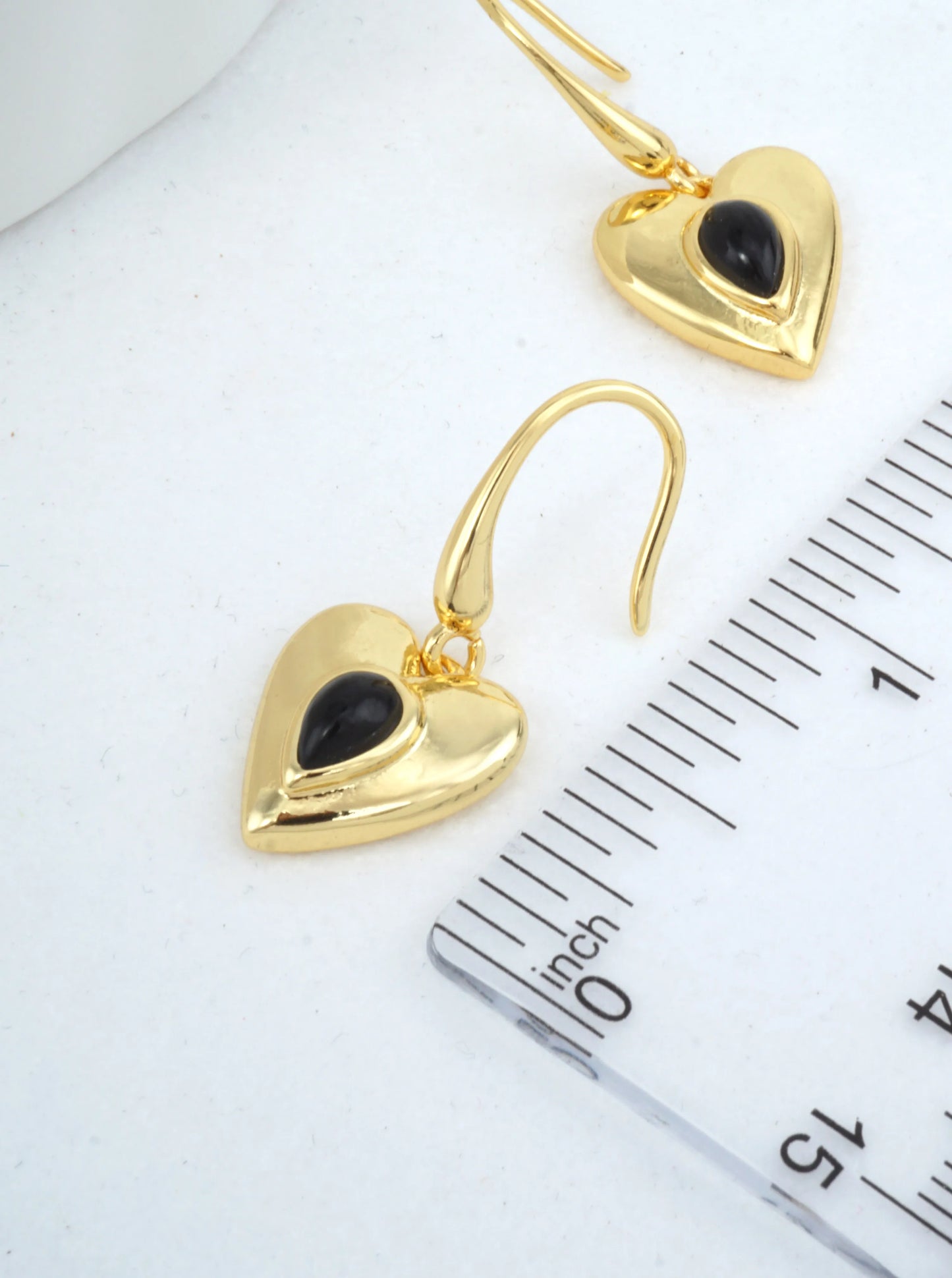 Black-Stone-Heart-Drop-Earrings-151-DE1656-GDBLK-2-CAGN6O12063526K0310.jpg