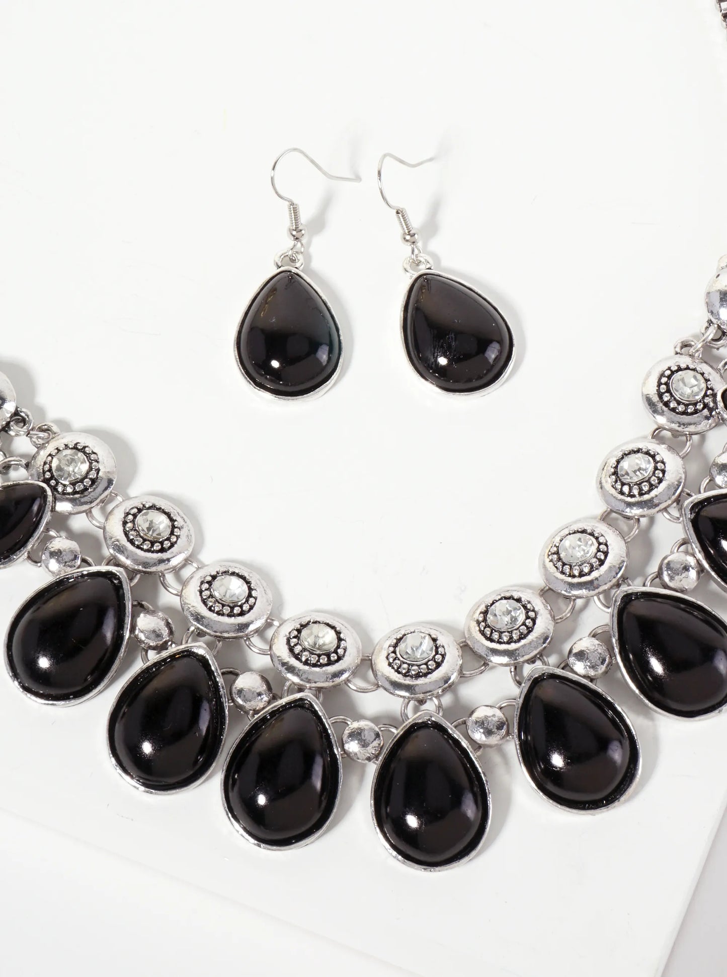 Boho Teardrop-Shaped Semi-Precious Natural-Stone With Rhinestone Statement Necklace