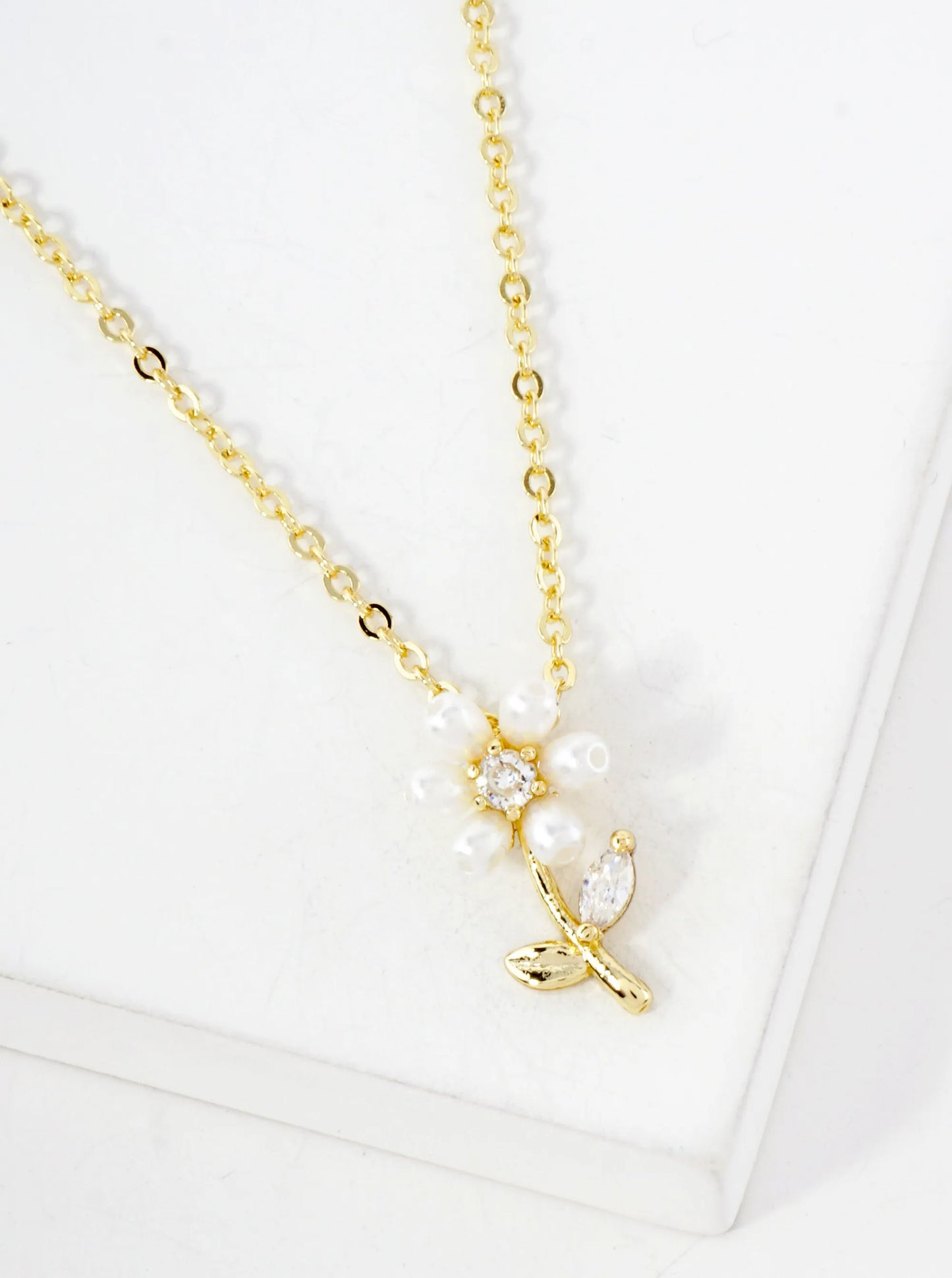 Botanical-Theme CZ Pearl Flower Pendant 18K-Gold-Dipped Necklace