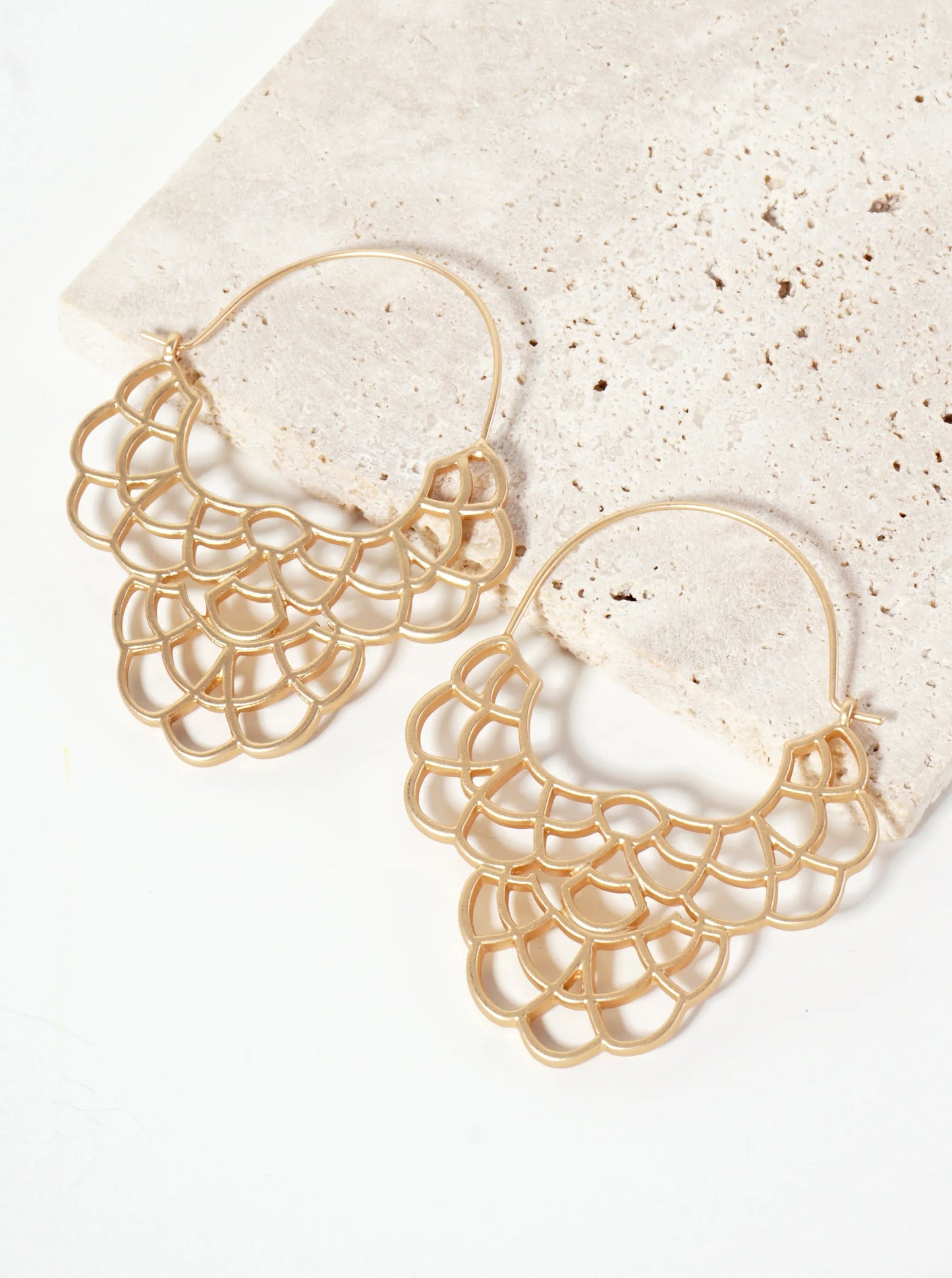 Botanical-Theme Floral Filigree 30mm Wire Hoop Earrings