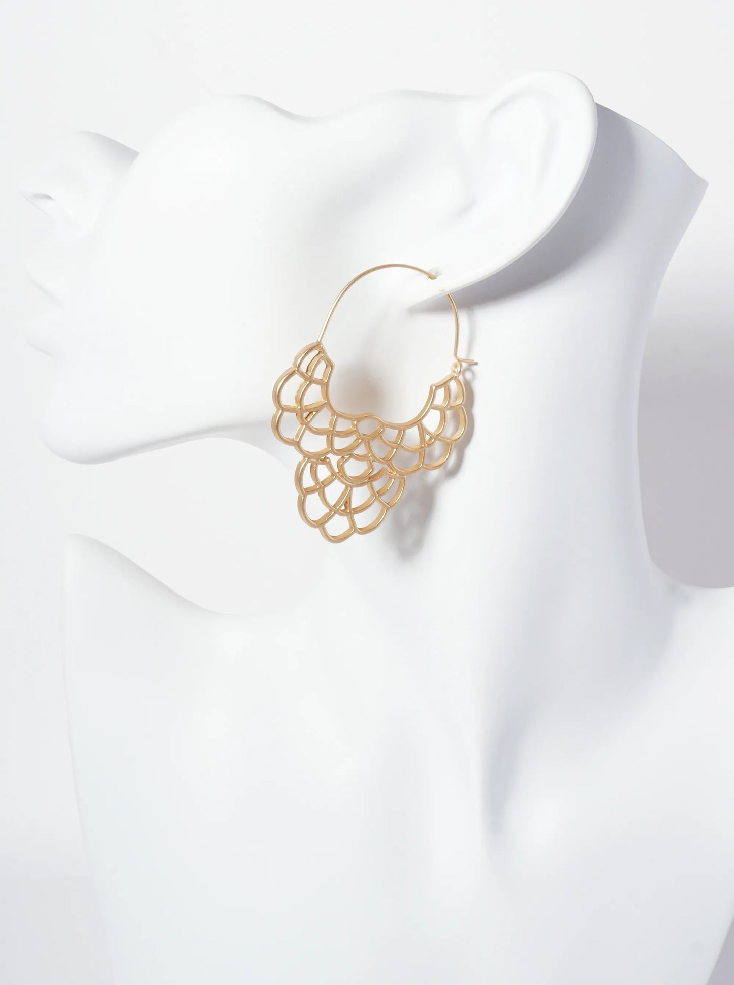 Botanical-Theme Floral Filigree 30mm Wire Hoop Earrings