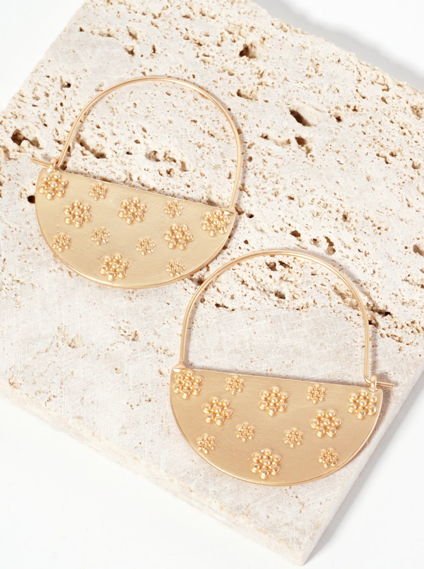 Botanical-Theme Flower-Texture Half-Circle Drop 27mm Wire Hoop Earrings