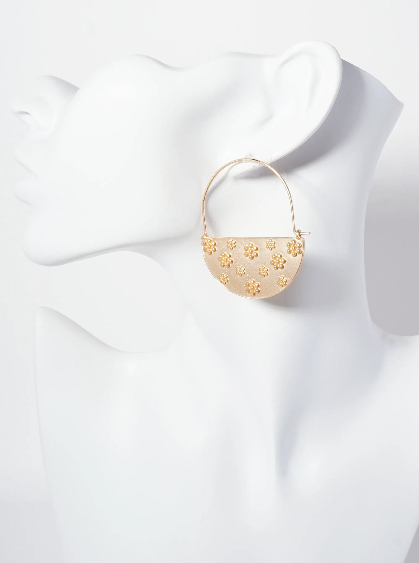 Botanical-Theme Flower-Texture Half-Circle Drop 27mm Wire Hoop Earrings