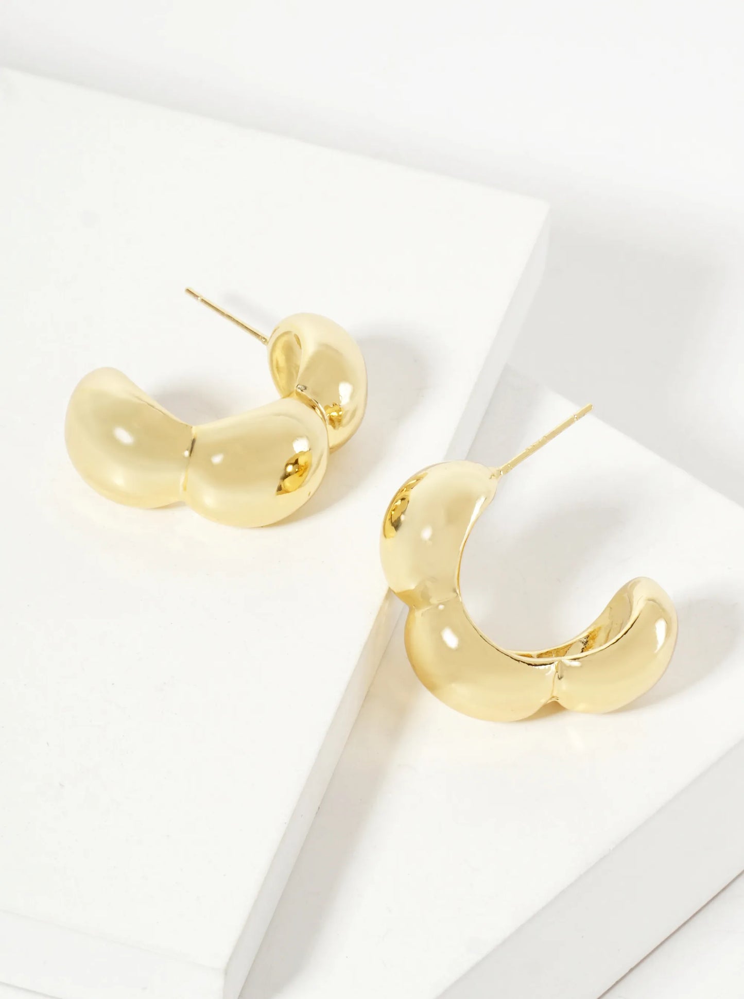 Botanical-Theme Polished Brass Flower Inspired 25mm 18K-Gold-Dipped Open Hoop Earrings