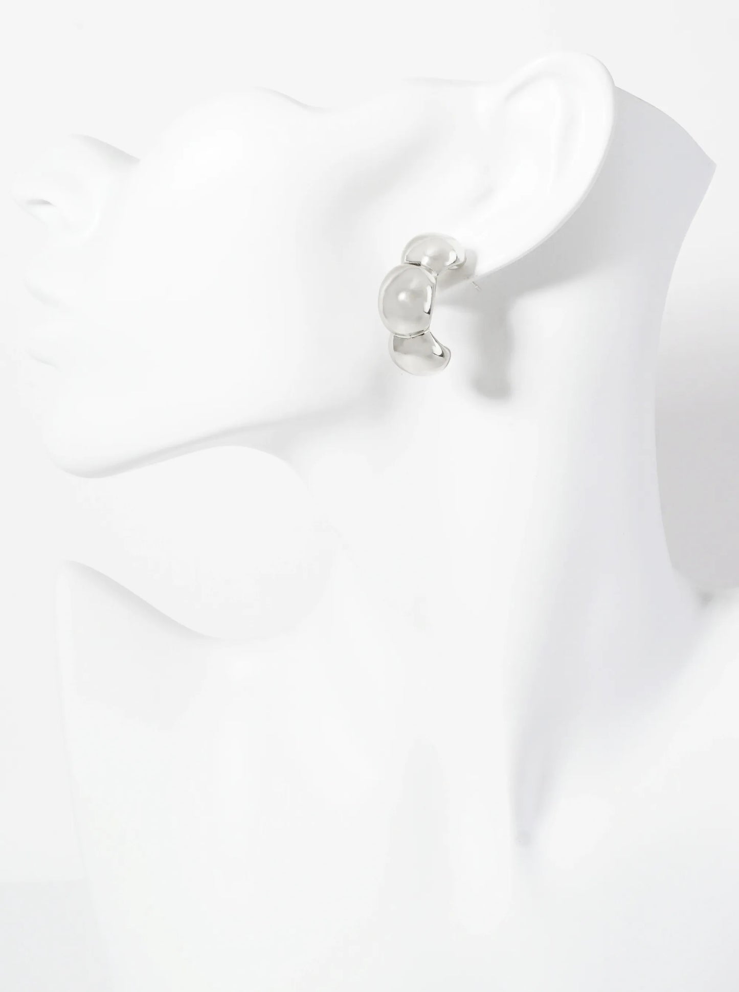 Botanical-Theme Polished Brass Flower Inspired 25mm 18K-Gold-Dipped Open Hoop Earrings