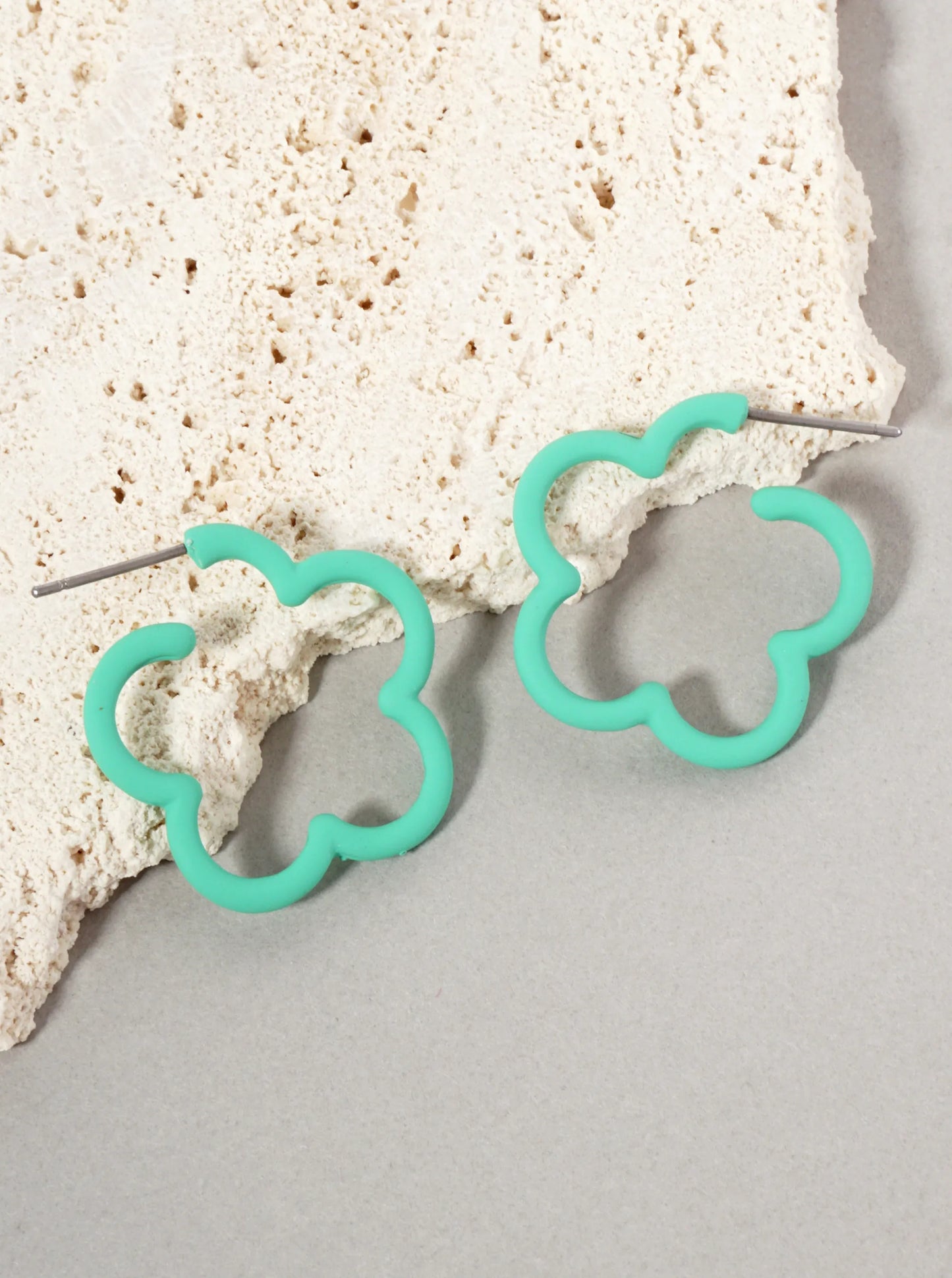 Botanical-Theme Rubber-Coated 25mm Flower Hoop Earrings